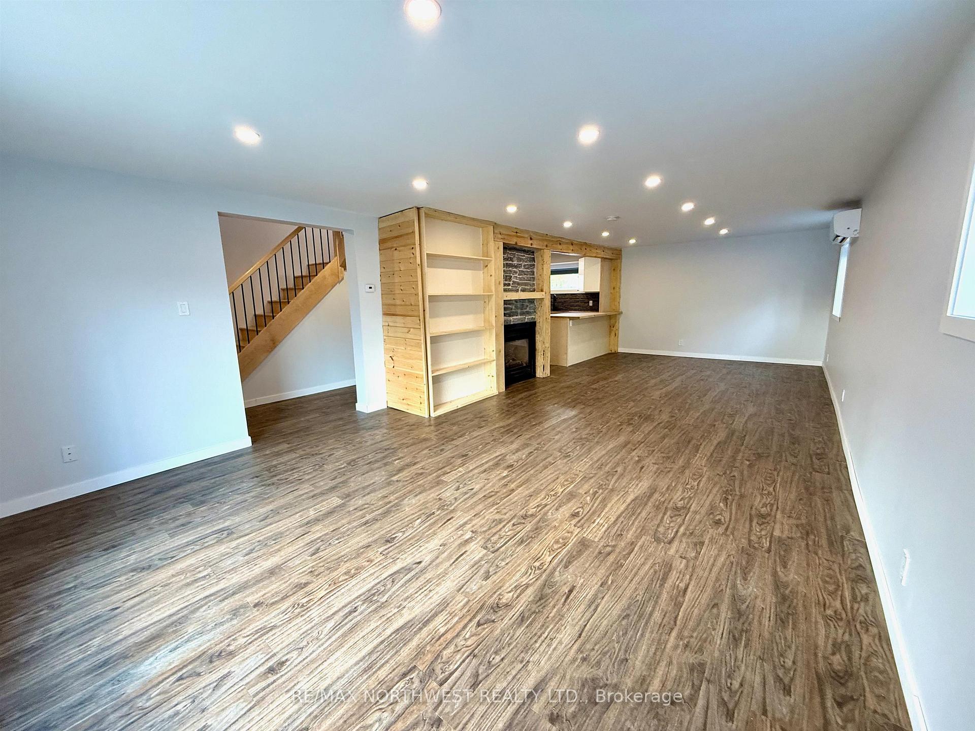 Photo 7 of 216 Wharf Street, Kenora, Keewatin — HOMEH