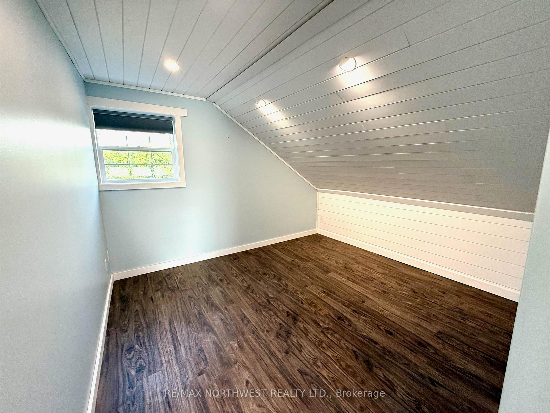 Photo 25 of 216 Wharf Street, Kenora, Keewatin — HOMEH