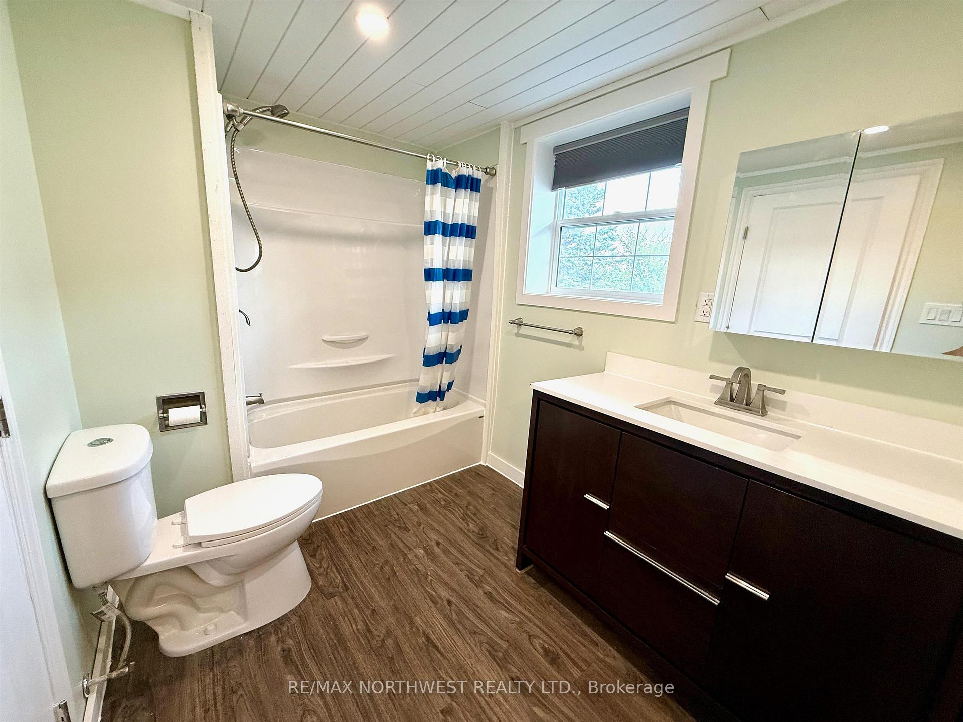 Photo 26 of 216 Wharf Street, Kenora, Keewatin — HOMEH