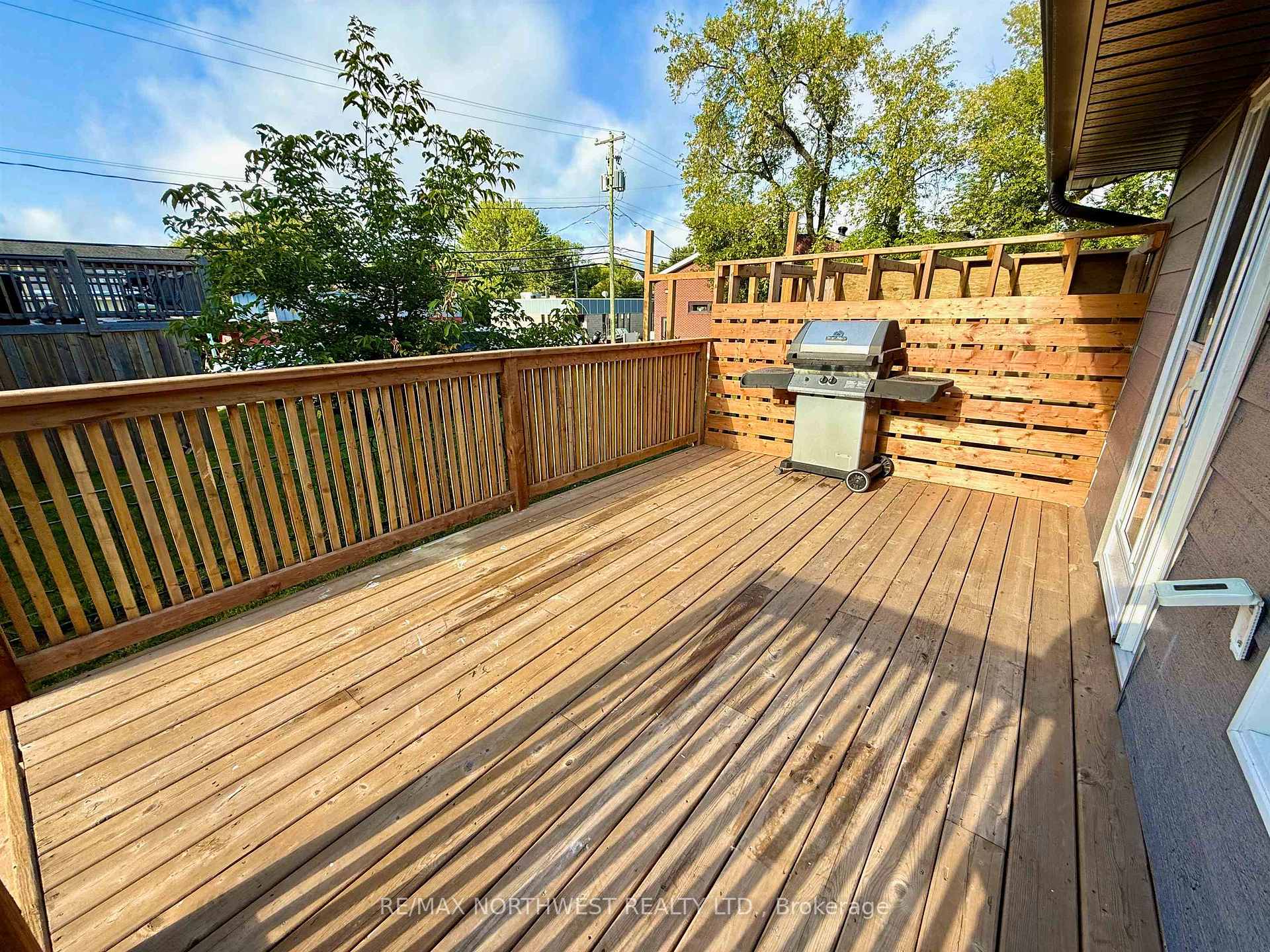 Photo 34 of 216 Wharf Street, Kenora, Keewatin — HOMEH