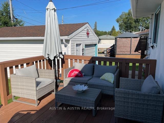 Photo 15 of 122 Wabigoon Drive, Dryden, Pronger Park — HOMEH