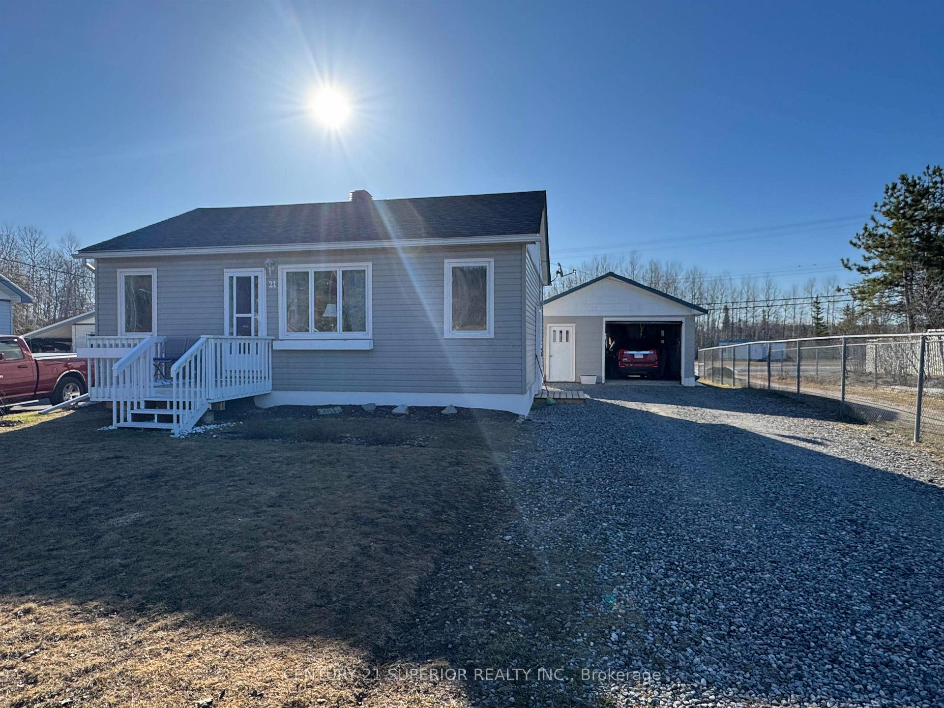 Photo 1 of 21 Heron Drive, Manitouwadge — HOMEH