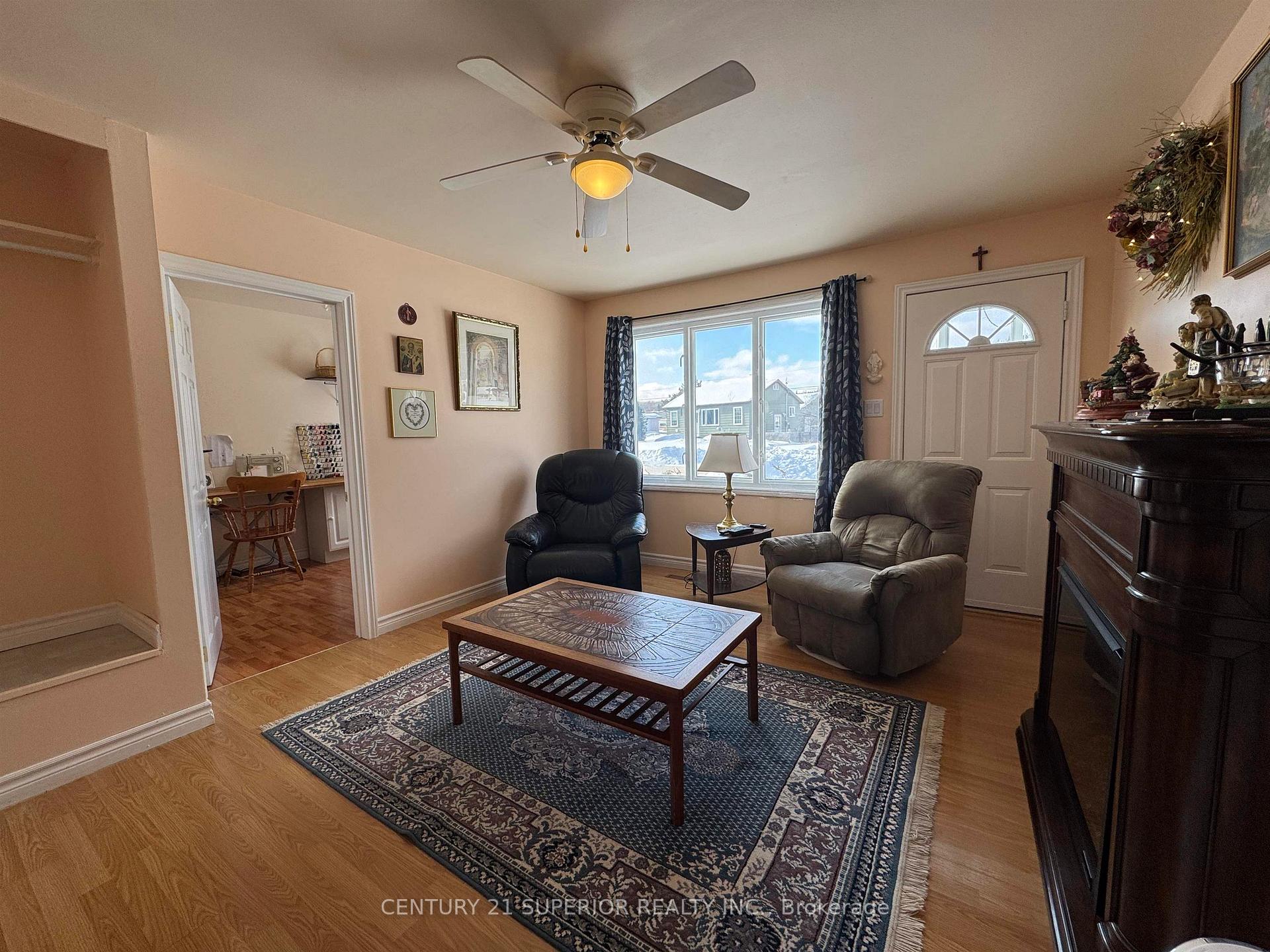 Photo 3 of 21 Heron Drive, Manitouwadge — HOMEH