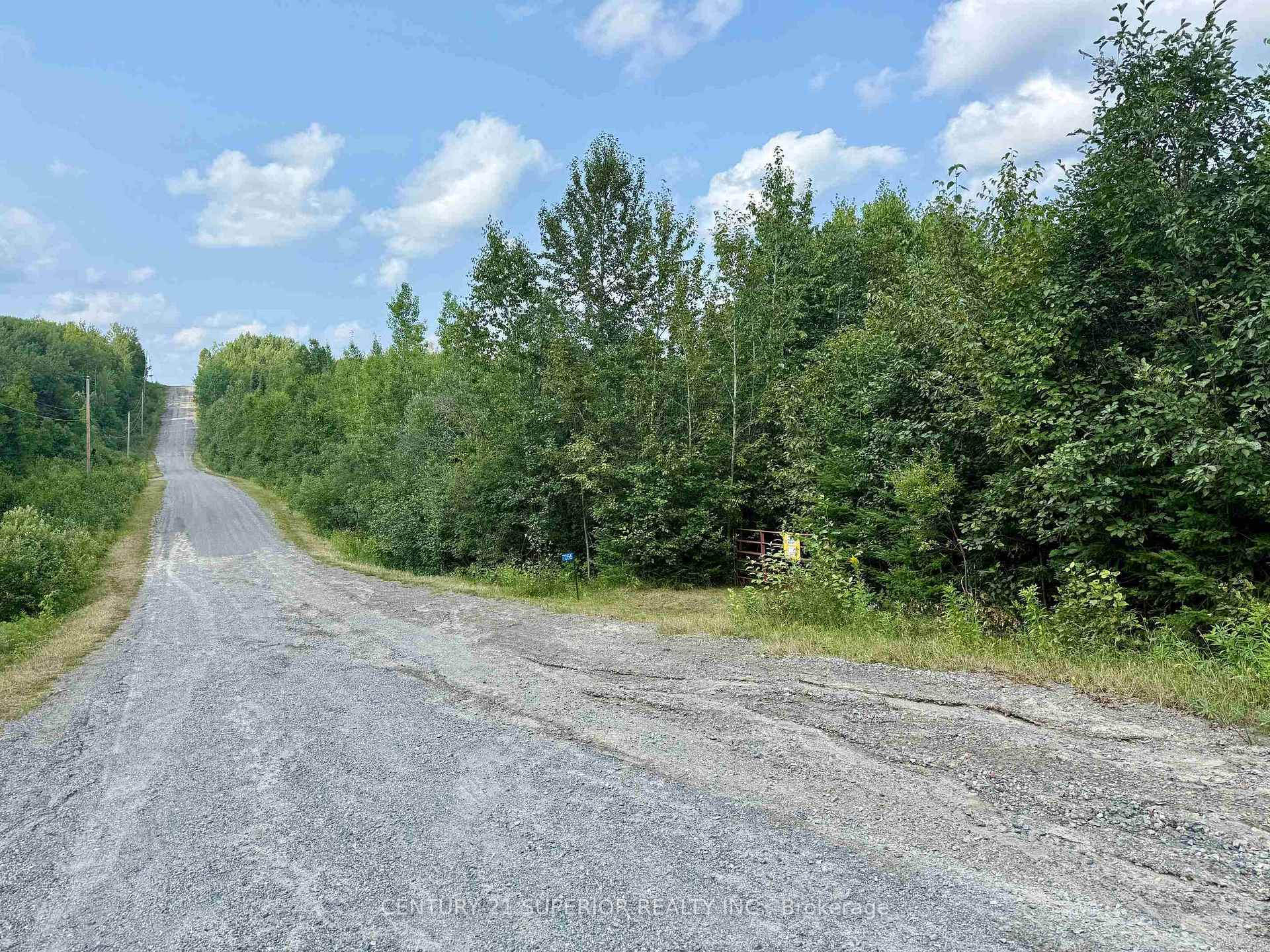 Photo 2 of 7056 Upton Road, Thunder Bay Remote Area, Ware — HOMEH