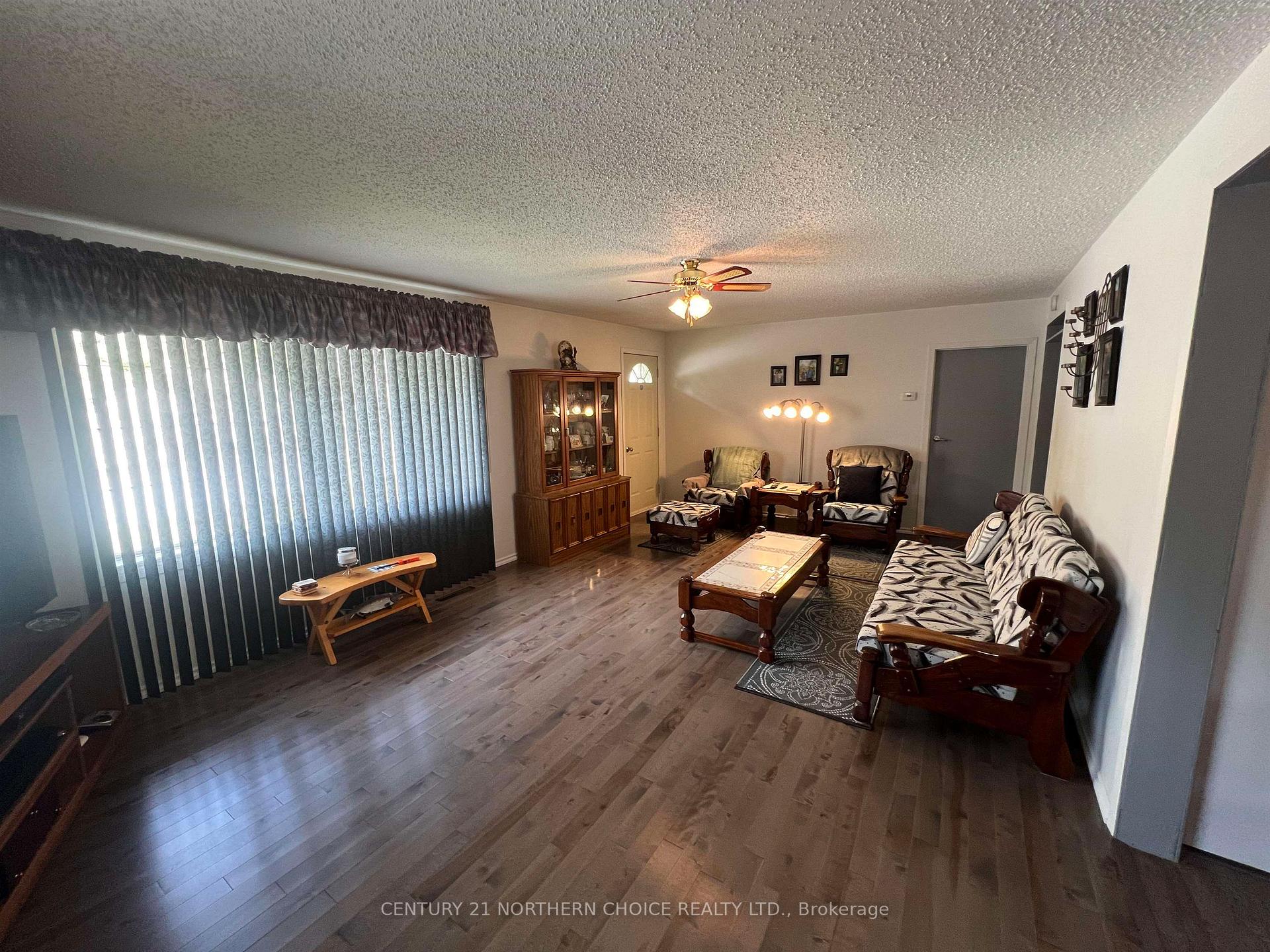 Photo 8 of 109 Houghton Road, Kenora, Amethyst — HOMEH