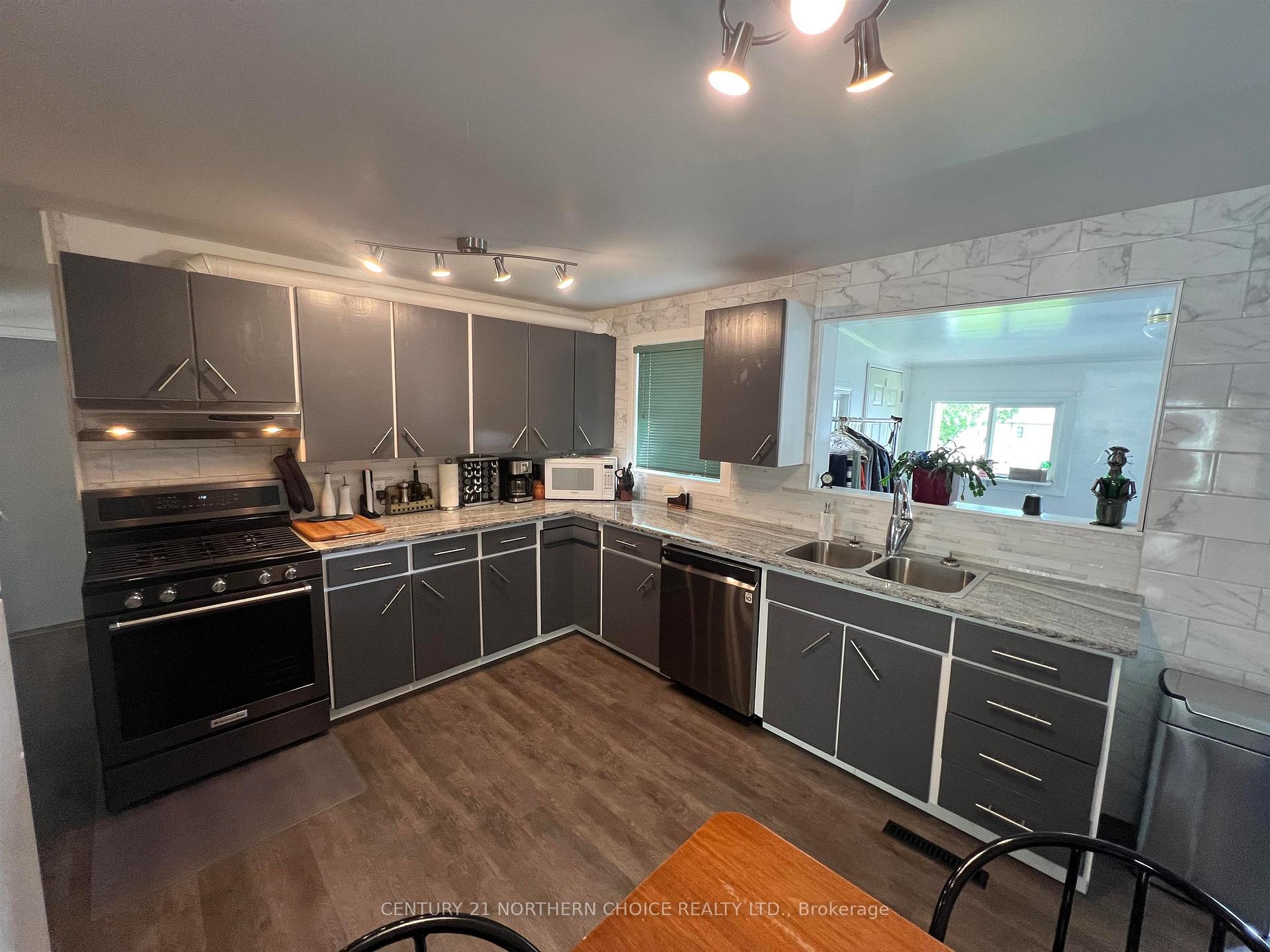 Photo 12 of 109 Houghton Road, Kenora, Amethyst — HOMEH