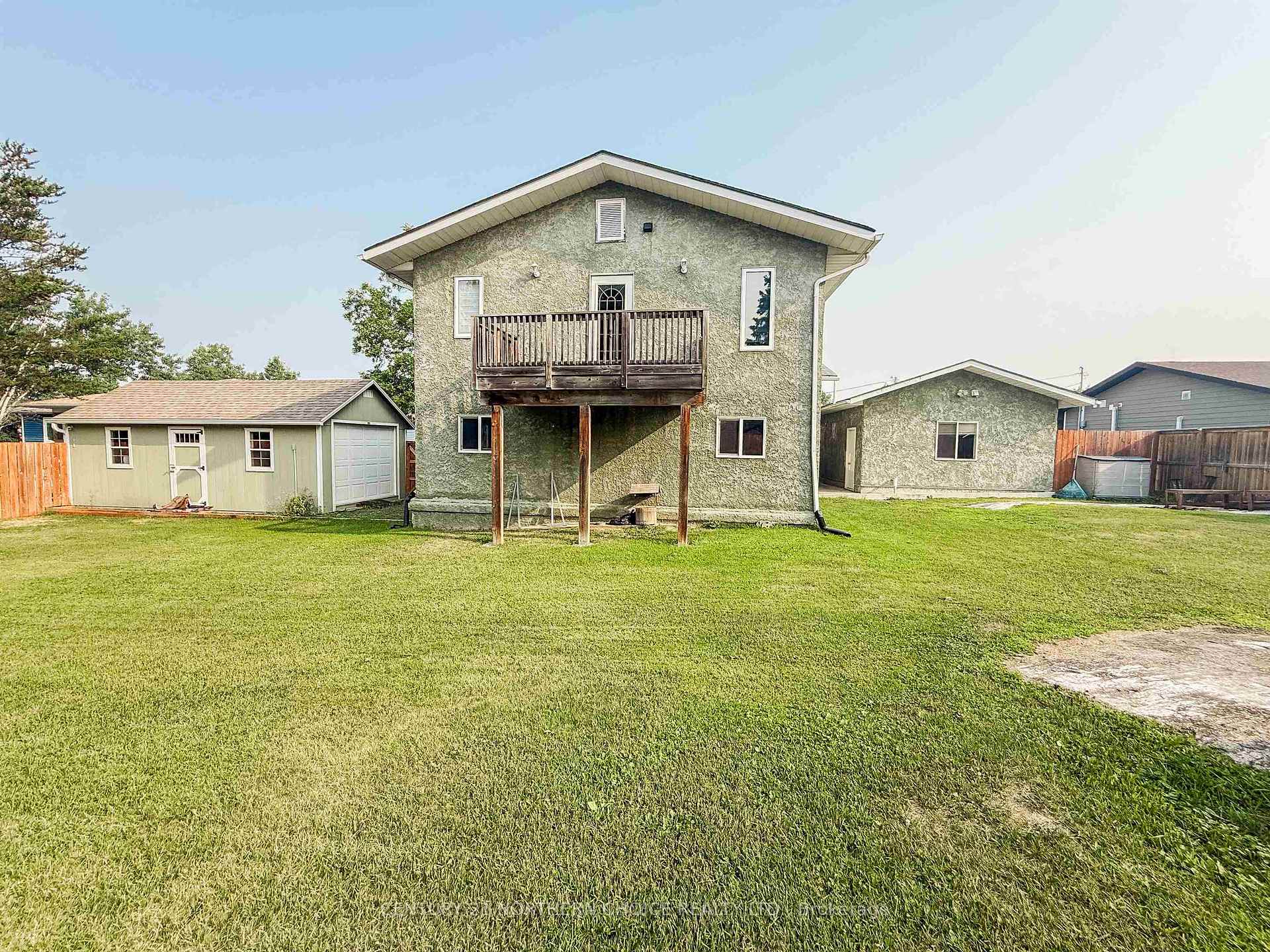 Photo 3 of 13 Bunny Street, Kenora, Donkirk Heights — HOMEH