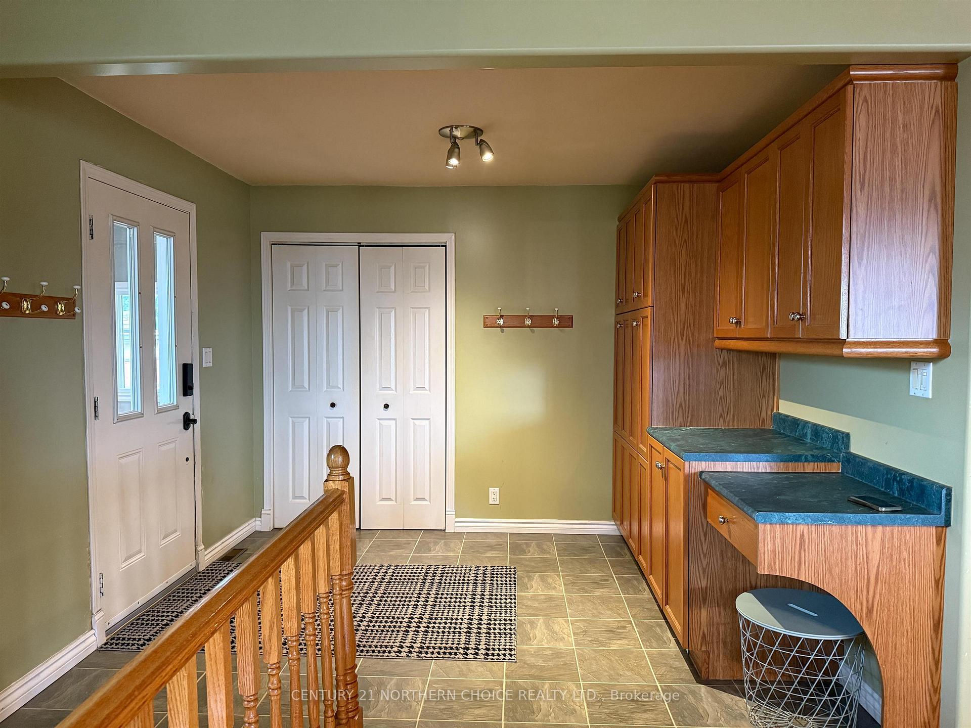 Photo 11 of 13 Bunny Street, Kenora, Donkirk Heights — HOMEH