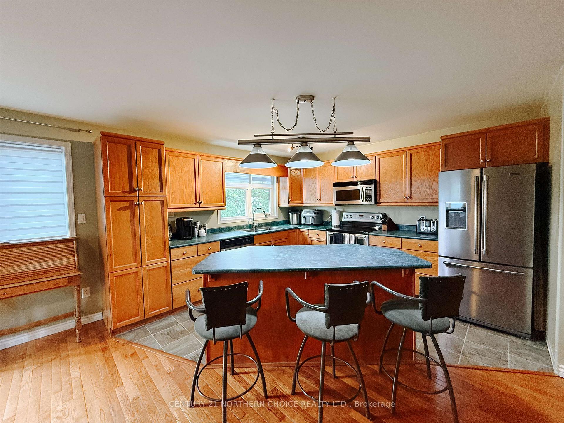 Photo 15 of 13 Bunny Street, Kenora, Donkirk Heights — HOMEH