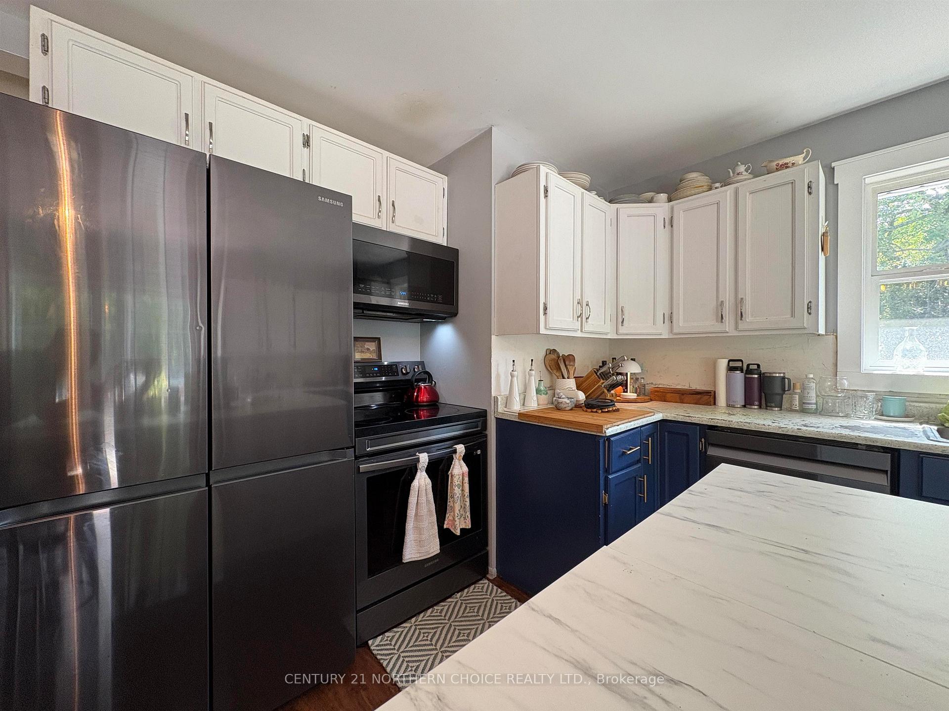 Photo 12 of 385 Daniel Avenue, Fort Frances — HOMEH