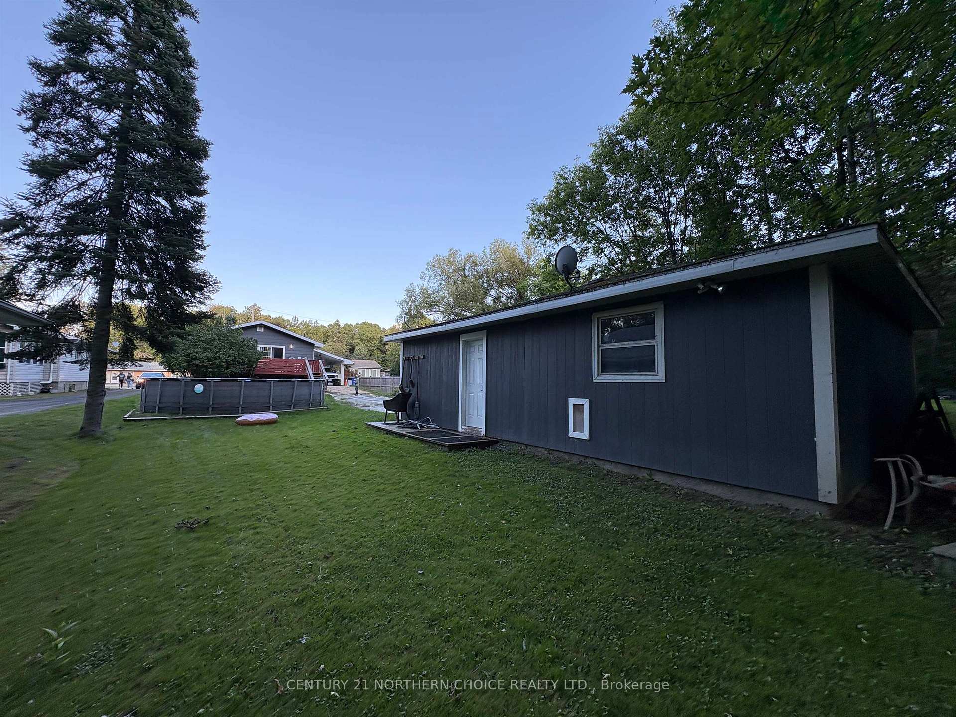 Photo 33 of 385 Daniel Avenue, Fort Frances — HOMEH