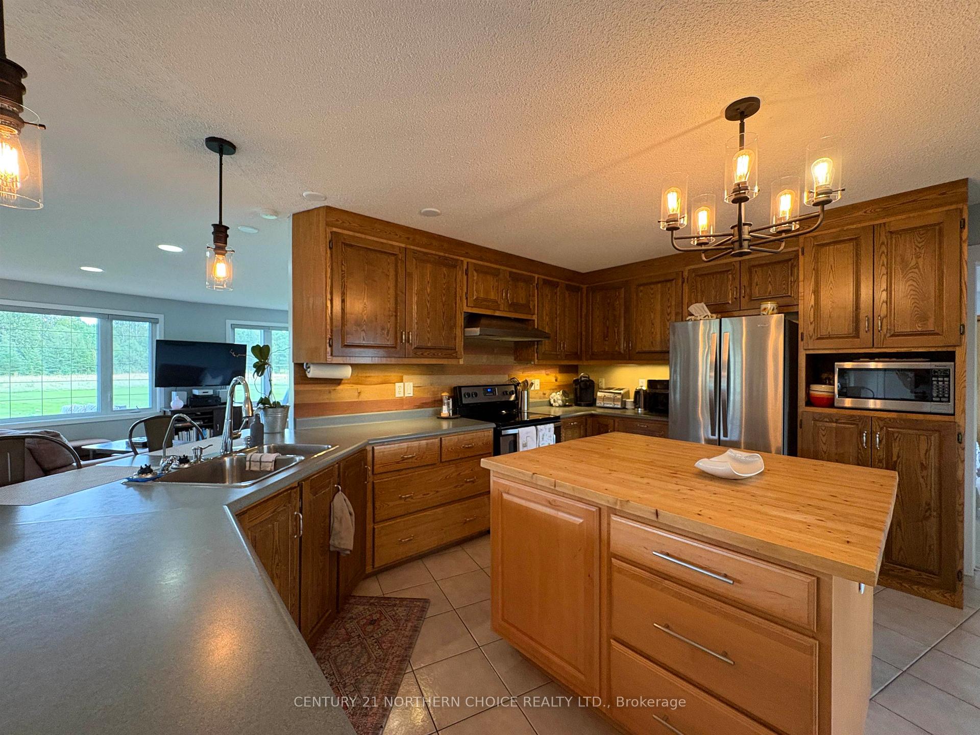 Photo 11 of 2250 Mutz Road, La Vallee — HOMEH