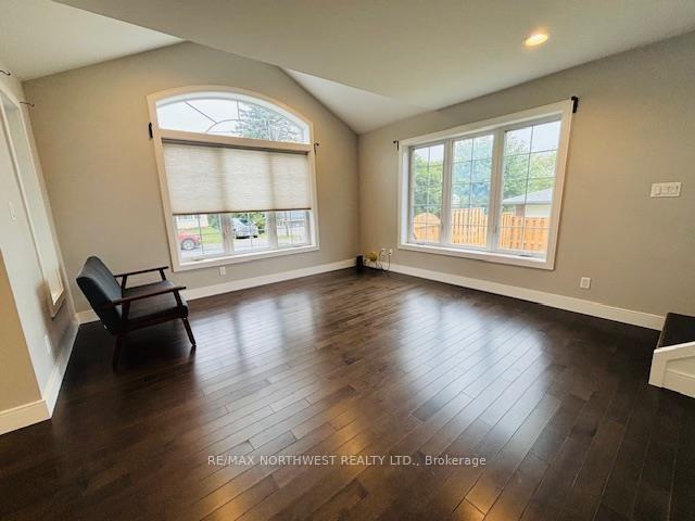 Photo 9 of 915 Eleventh Ave N, Kenora, Evergreen — HOMEH