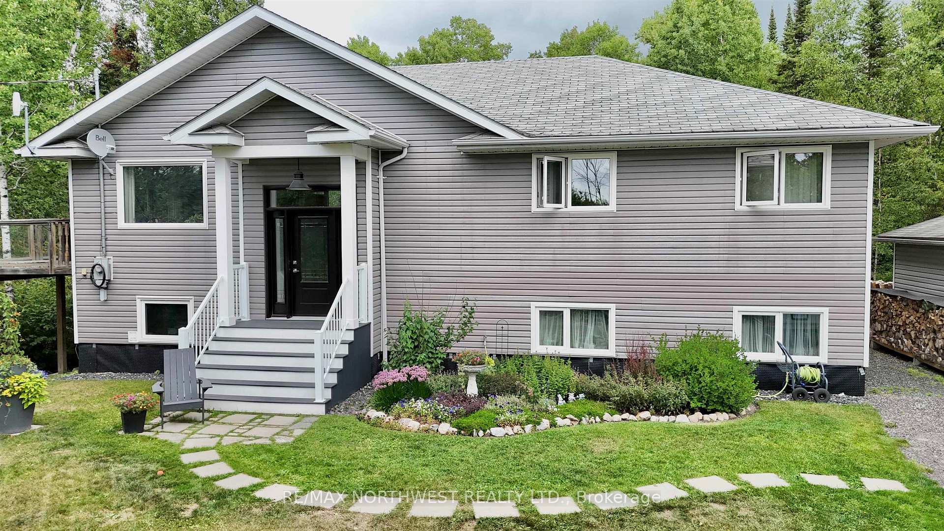Photo 3 of 142 Barkman Close, Kenora, Kenora East — HOMEH