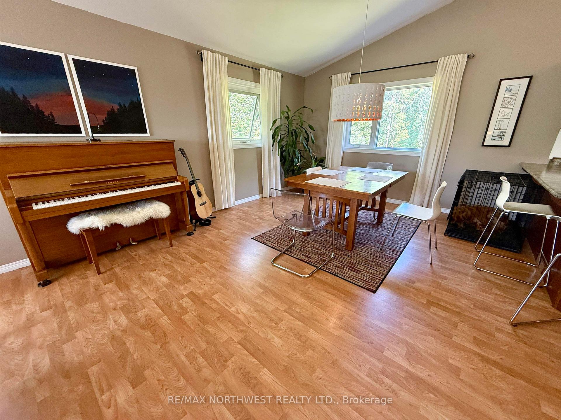 Photo 9 of 142 Barkman Close, Kenora, Kenora East — HOMEH