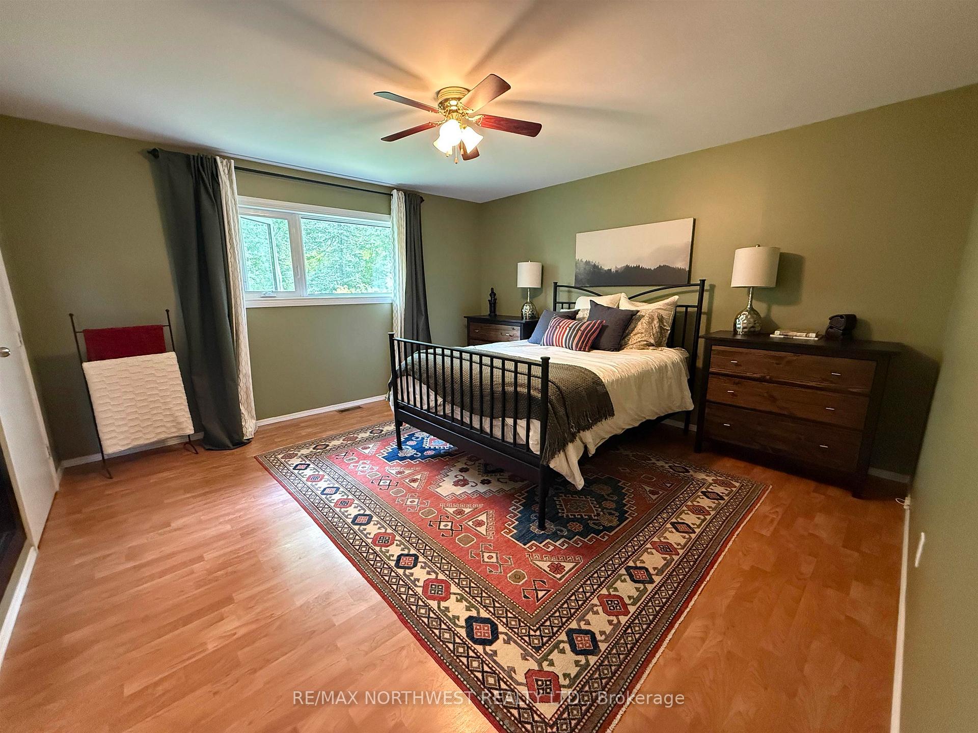 Photo 11 of 142 Barkman Close, Kenora, Kenora East — HOMEH