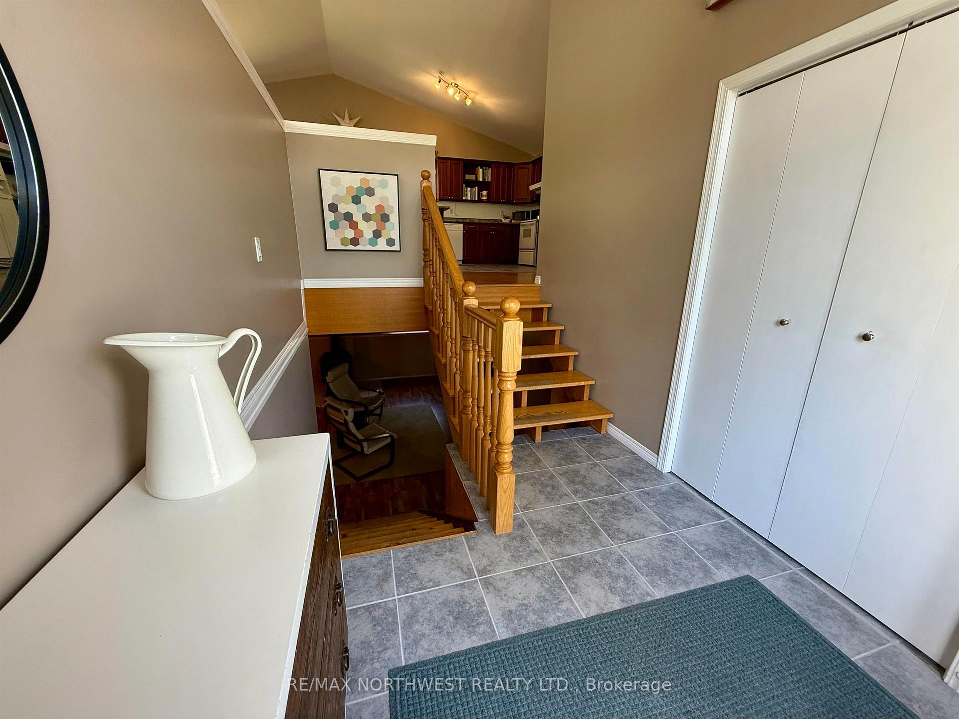 Photo 18 of 142 Barkman Close, Kenora, Kenora East — HOMEH
