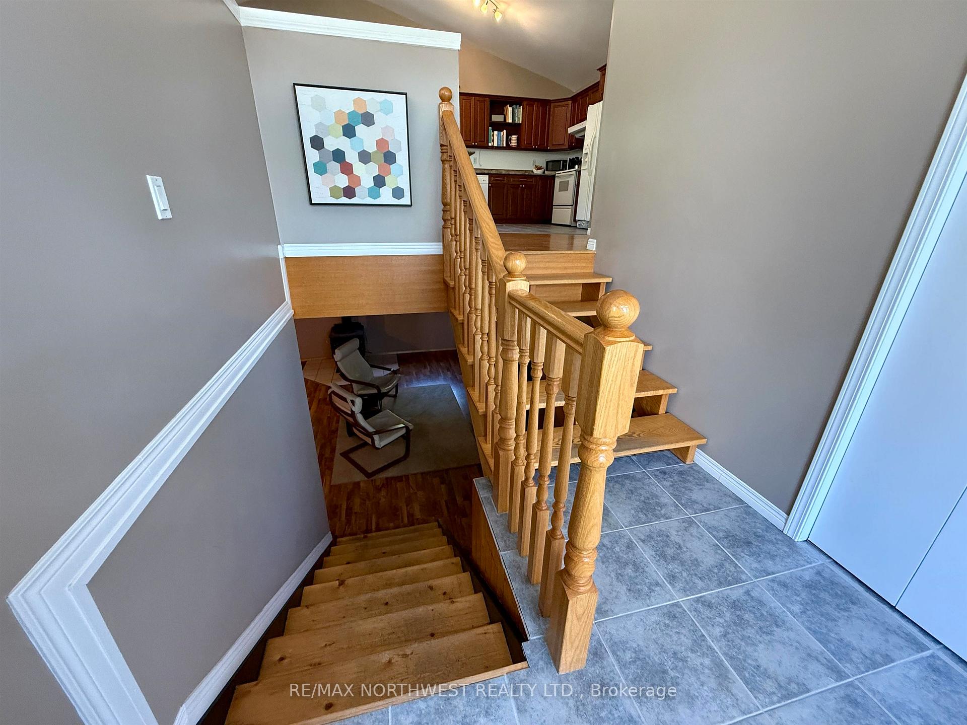 Photo 19 of 142 Barkman Close, Kenora, Kenora East — HOMEH