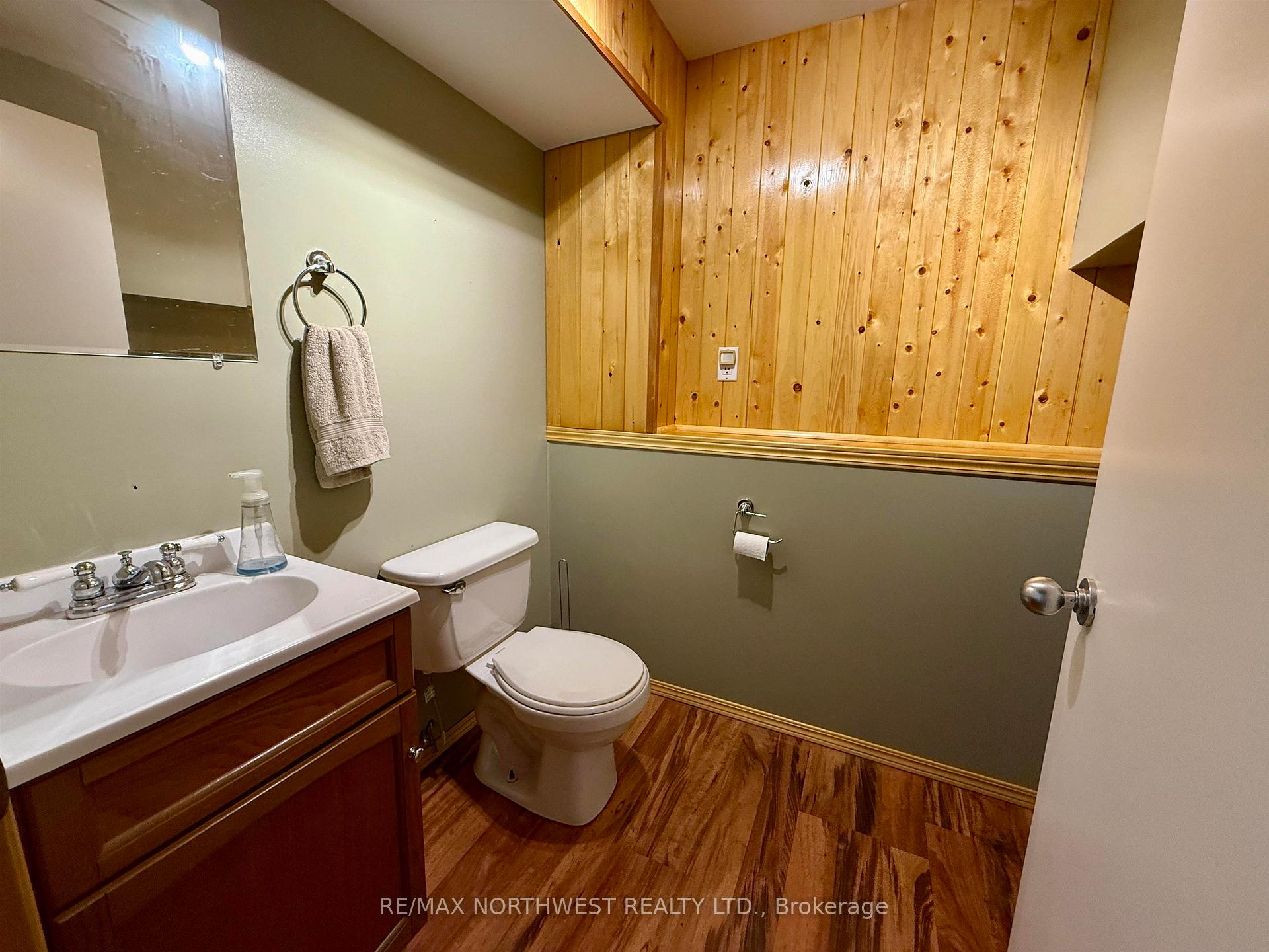 Photo 25 of 142 Barkman Close, Kenora, Kenora East — HOMEH