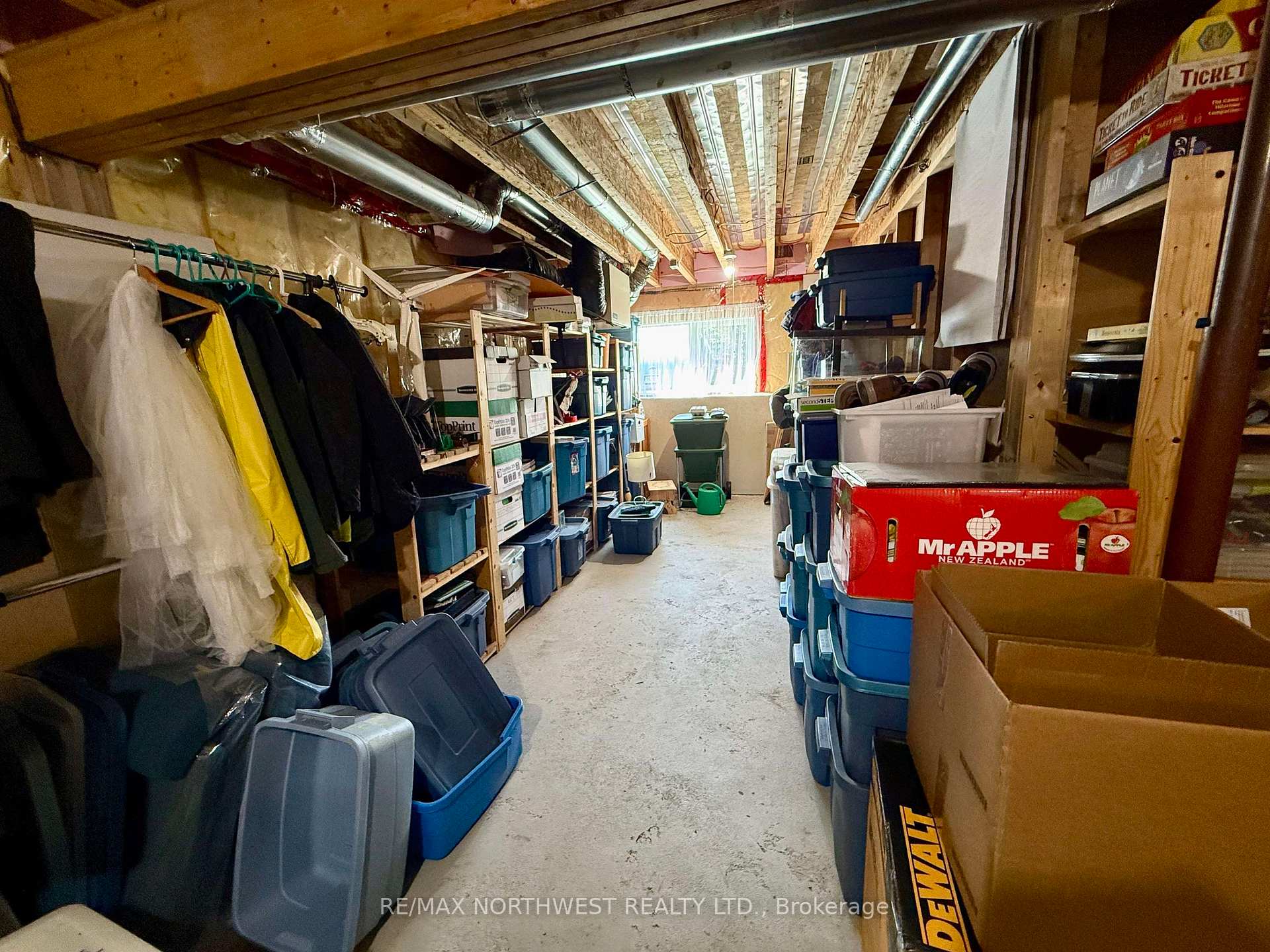 Photo 27 of 142 Barkman Close, Kenora, Kenora East — HOMEH