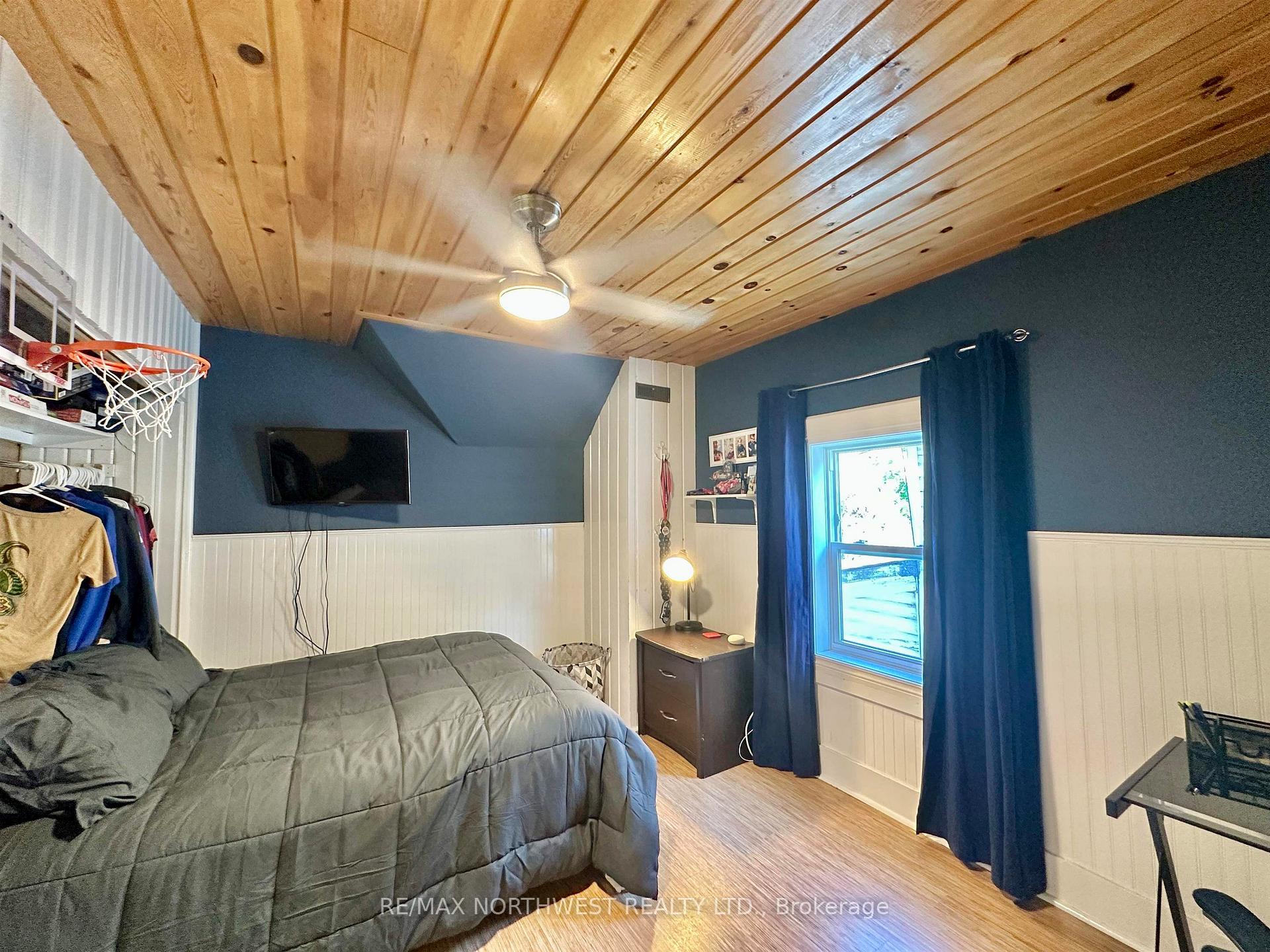 Photo 30 of 444 Third Street South, Kenora, Downtown — HOMEH