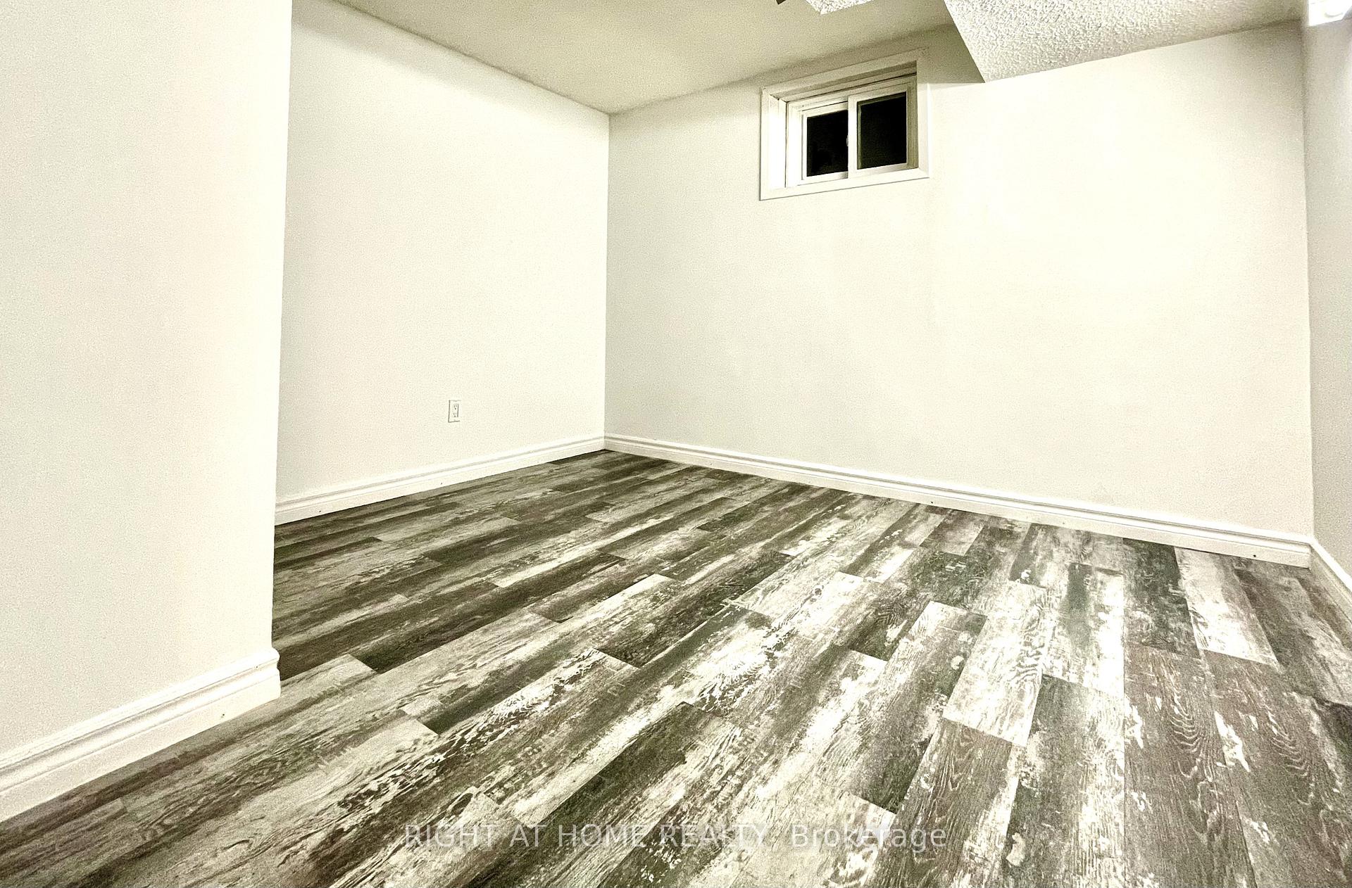 Photo 8 of Unit B, 108 Littleleaf Drive, Scarborough, Malvern — HOMEH