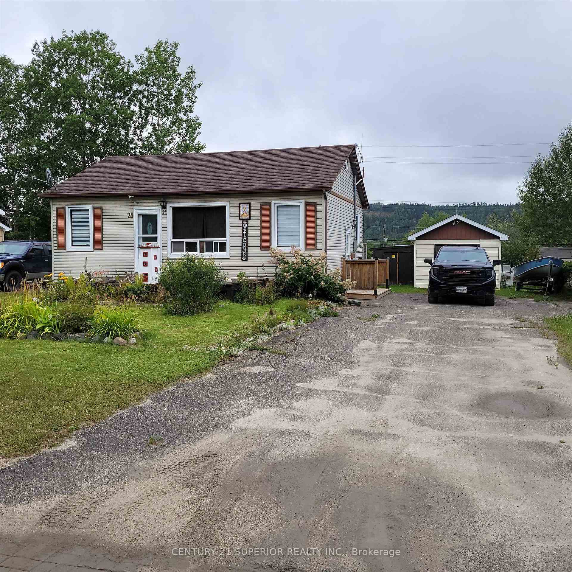 Photo 1 of 25 Manitou Road, Manitouwadge — HOMEH