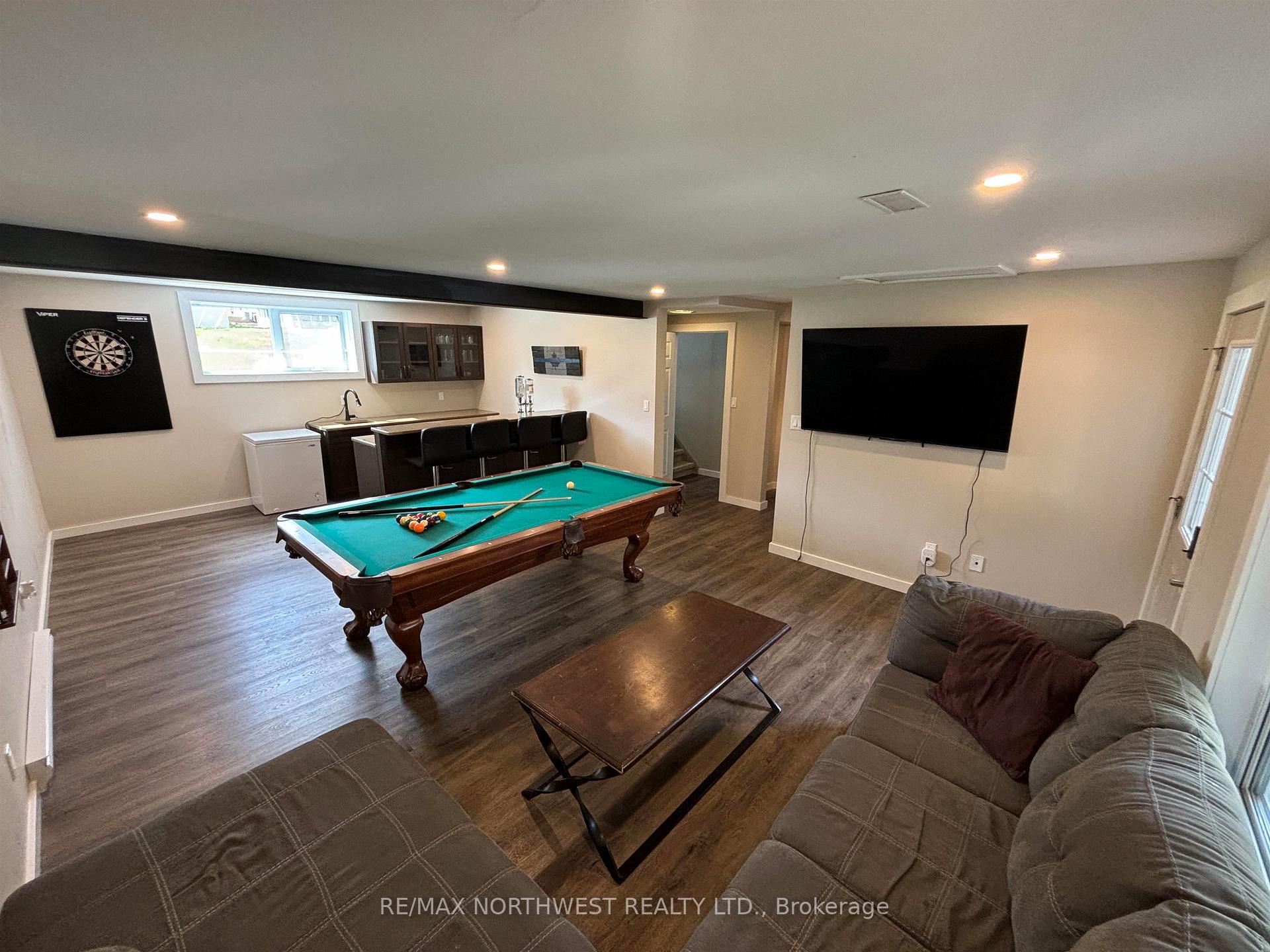 Photo 12 of 631 Eighth Avenue South, Kenora, Lakeside — HOMEH