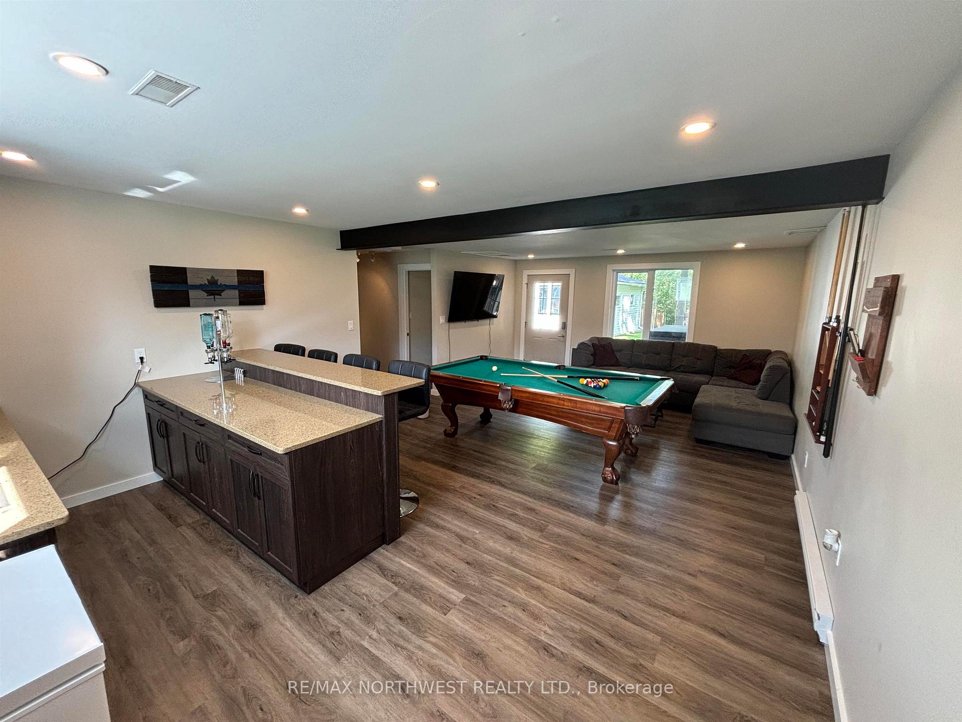 Photo 14 of 631 Eighth Avenue South, Kenora, Lakeside — HOMEH