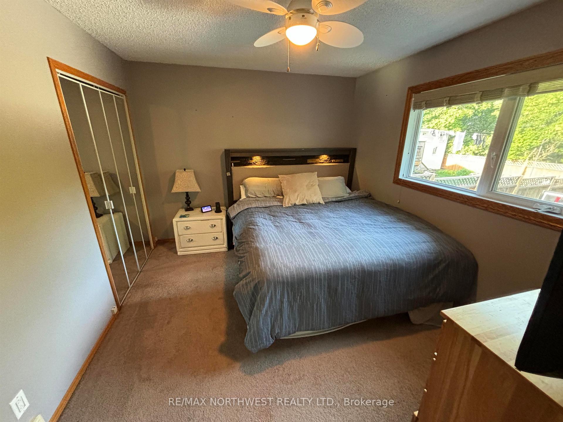 Photo 18 of 631 Eighth Avenue South, Kenora, Lakeside — HOMEH