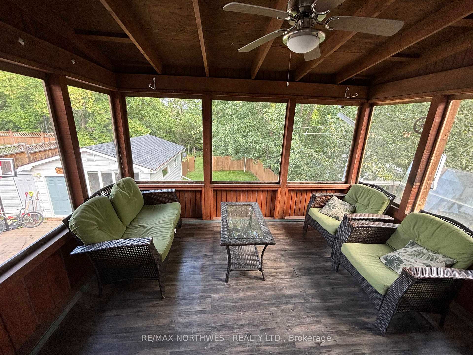 Photo 33 of 631 Eighth Avenue South, Kenora, Lakeside — HOMEH