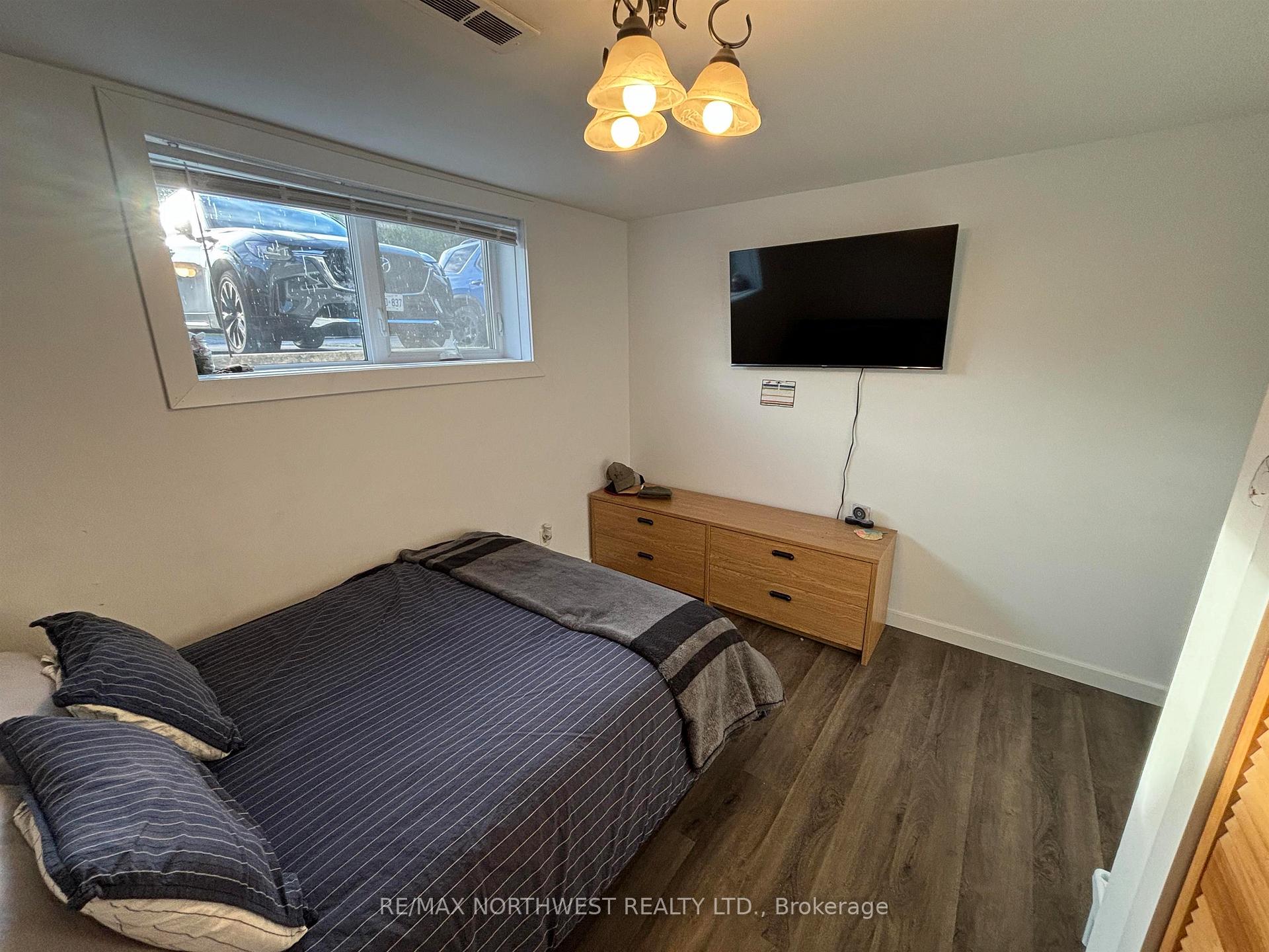 Photo 39 of 631 Eighth Avenue South, Kenora, Lakeside — HOMEH
