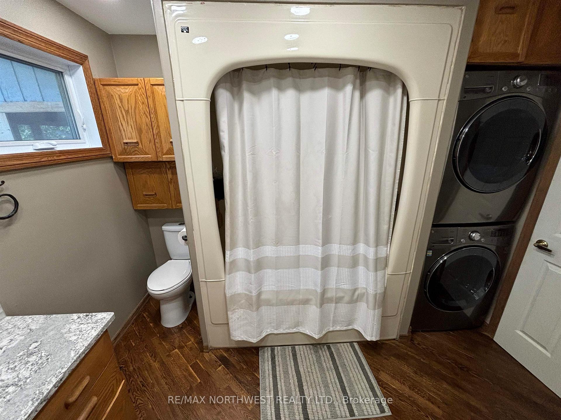 Photo 41 of 631 Eighth Avenue South, Kenora, Lakeside — HOMEH