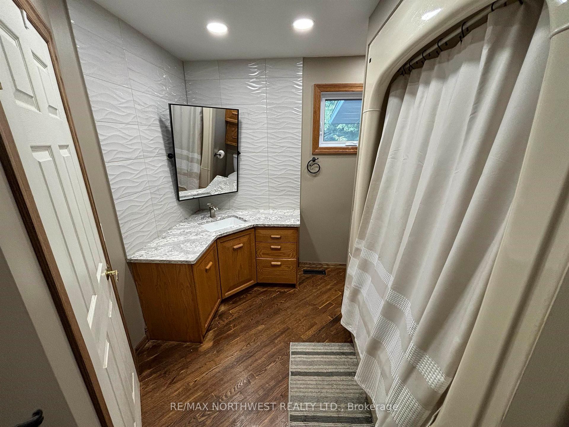 Photo 42 of 631 Eighth Avenue South, Kenora, Lakeside — HOMEH