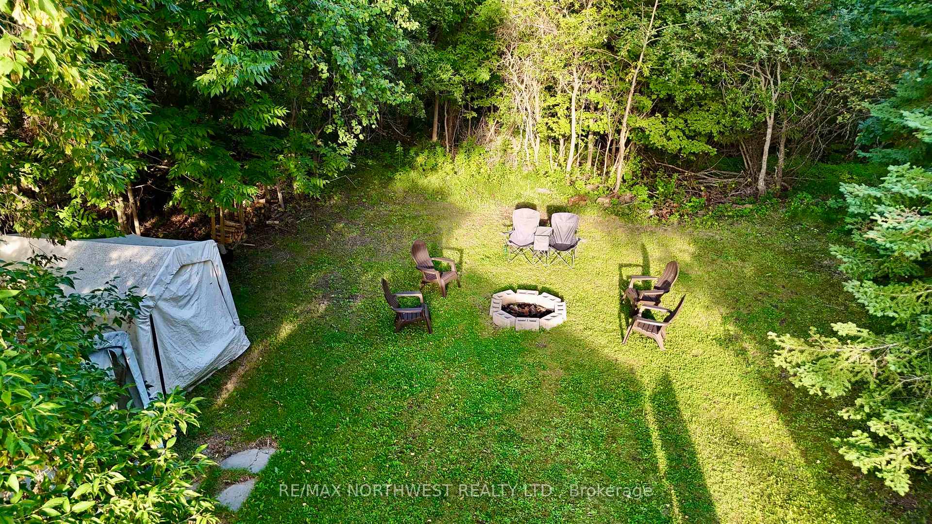 Photo 44 of 631 Eighth Avenue South, Kenora, Lakeside — HOMEH