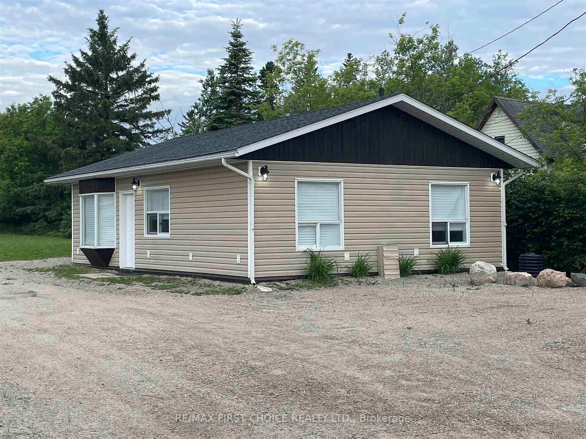 Photo 1 of 688 Hwy 594, Machin — HOMEH