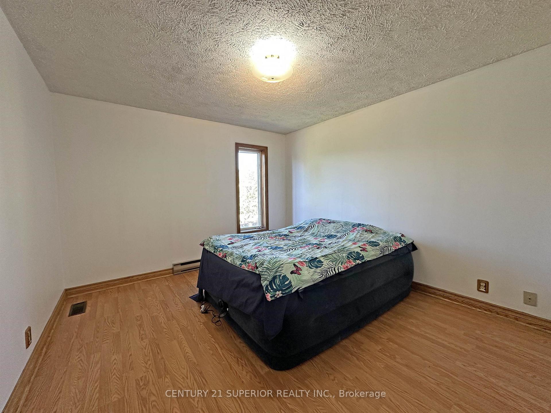 Photo 14 of 213 & 215 Main Street, Thunder Bay Remote Area — HOMEH
