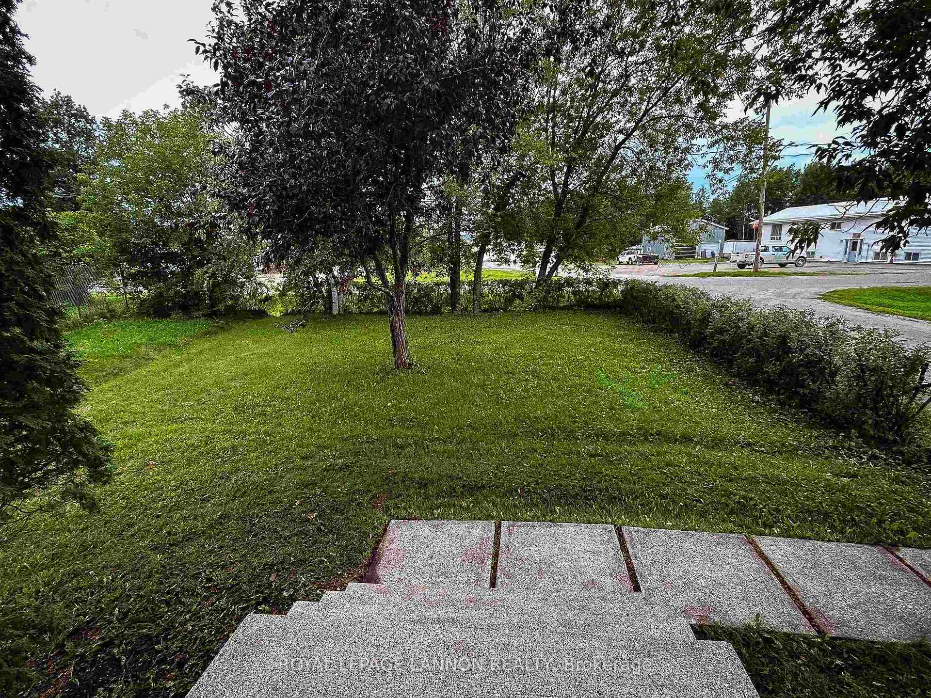 Photo 3 of 137 Kenogami Drive, Greenstone — HOMEH