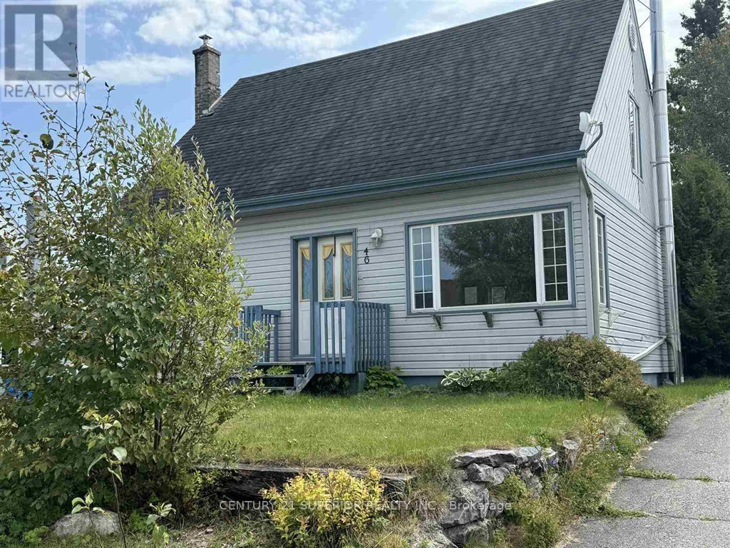 Front of 46 Neebig Avenue