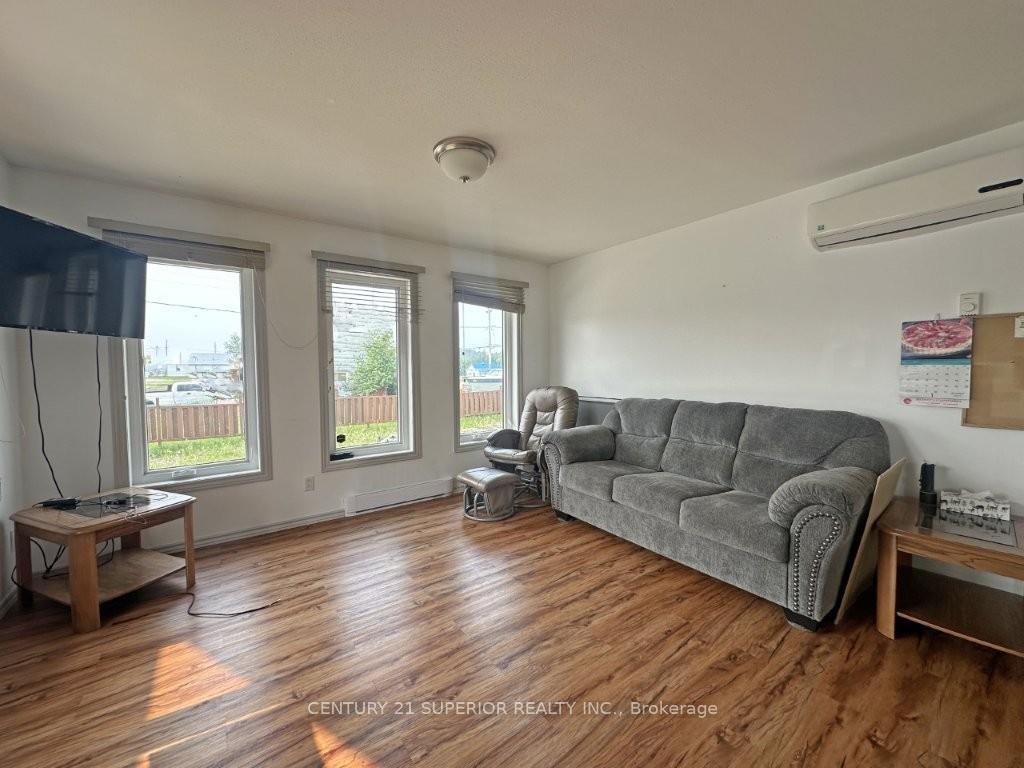 Photo 9 of 140 Main Street, Greenstone — HOMEH