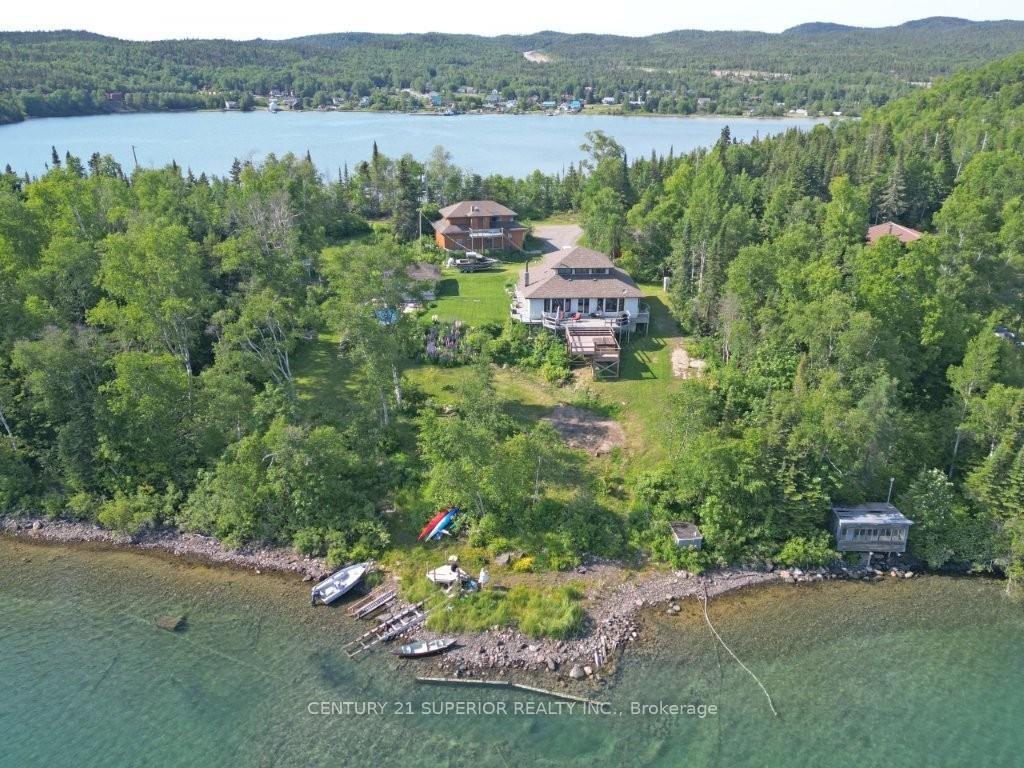 Front of 833 Whisper Bay Lane