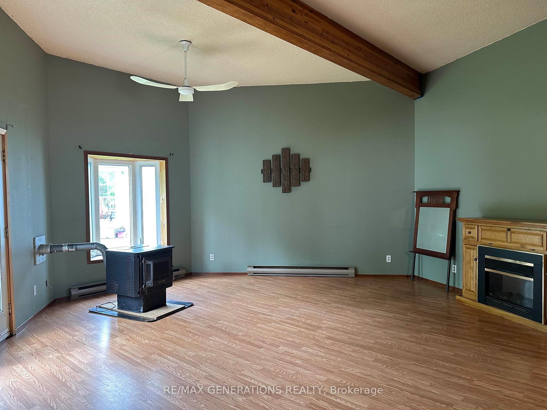 Photo 3 of 100 Centennial Drive, Schreiber — HOMEH
