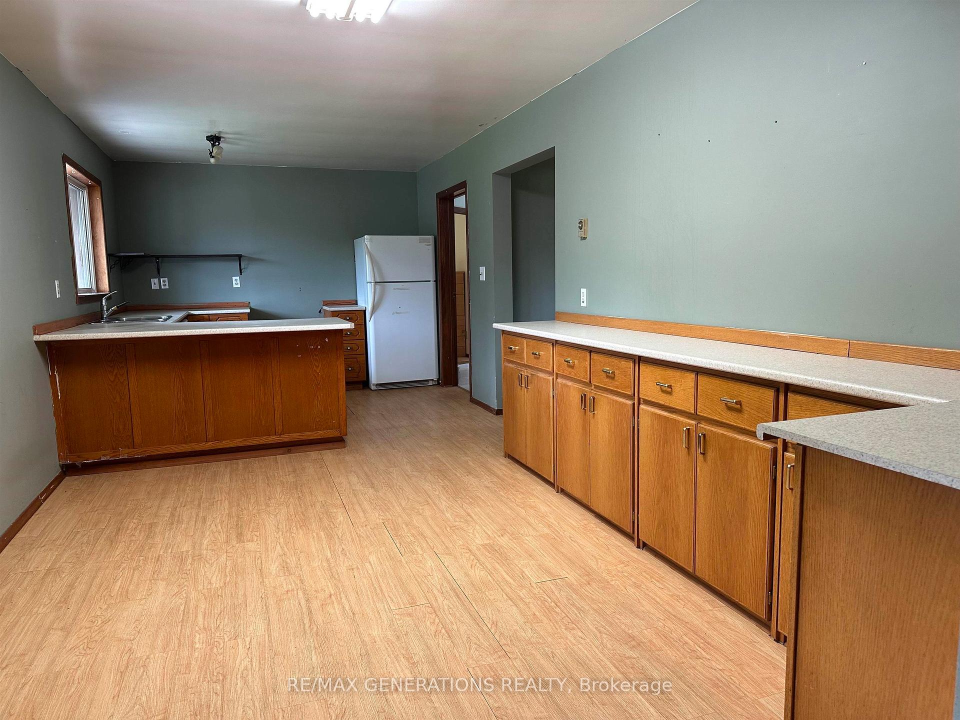 Photo 9 of 100 Centennial Drive, Schreiber — HOMEH