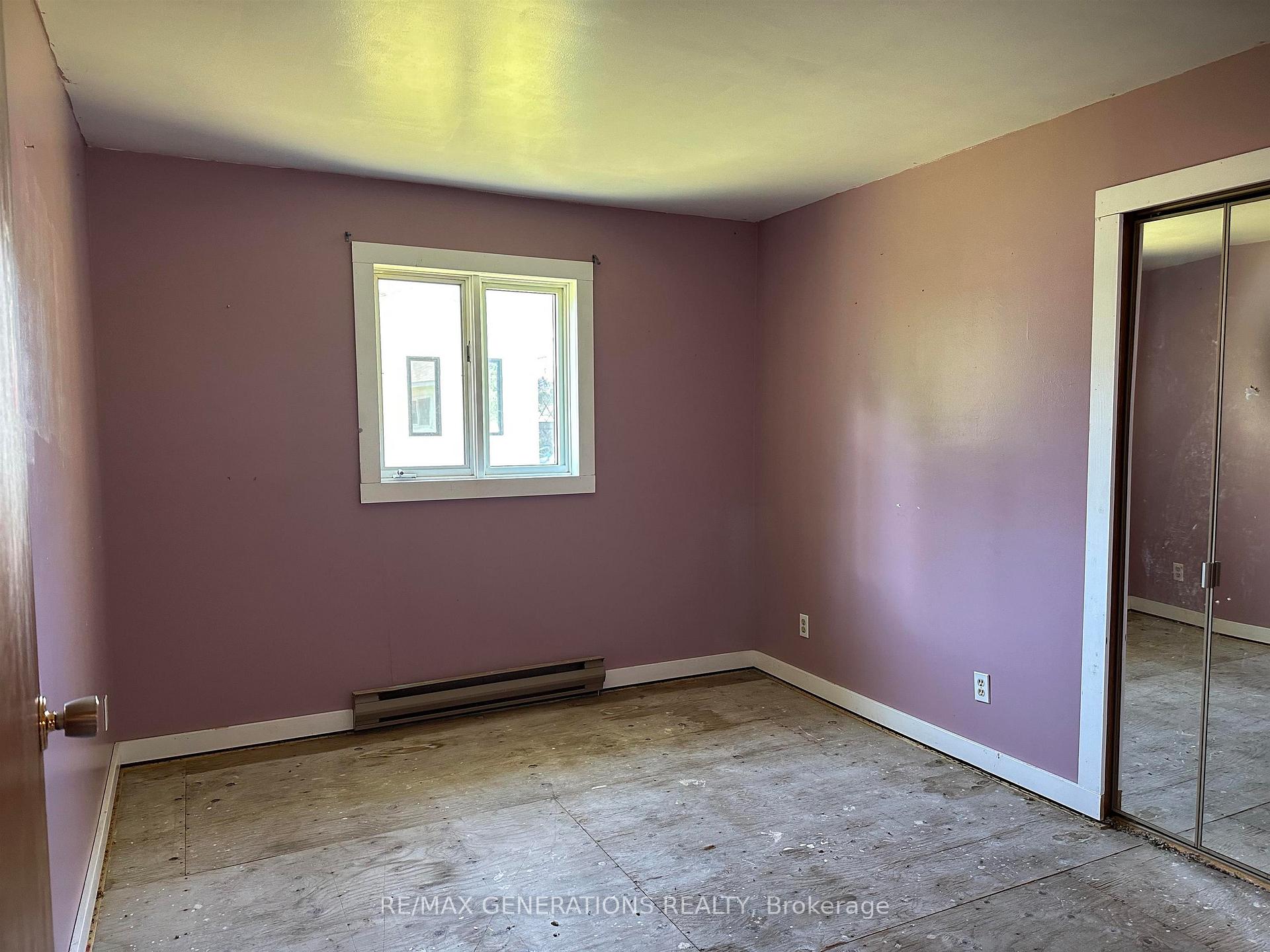 Photo 19 of 100 Centennial Drive, Schreiber — HOMEH