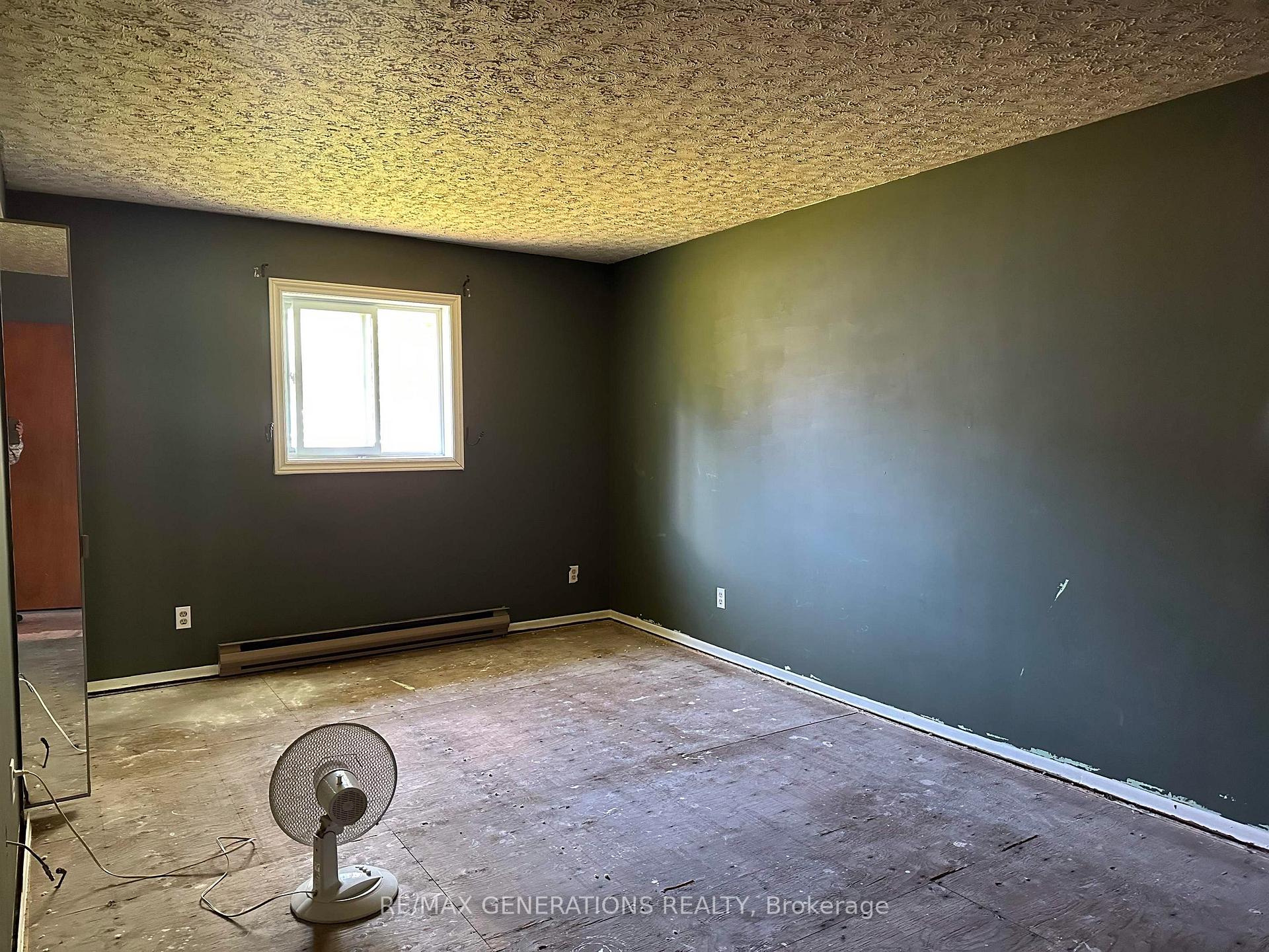 Photo 22 of 100 Centennial Drive, Schreiber — HOMEH