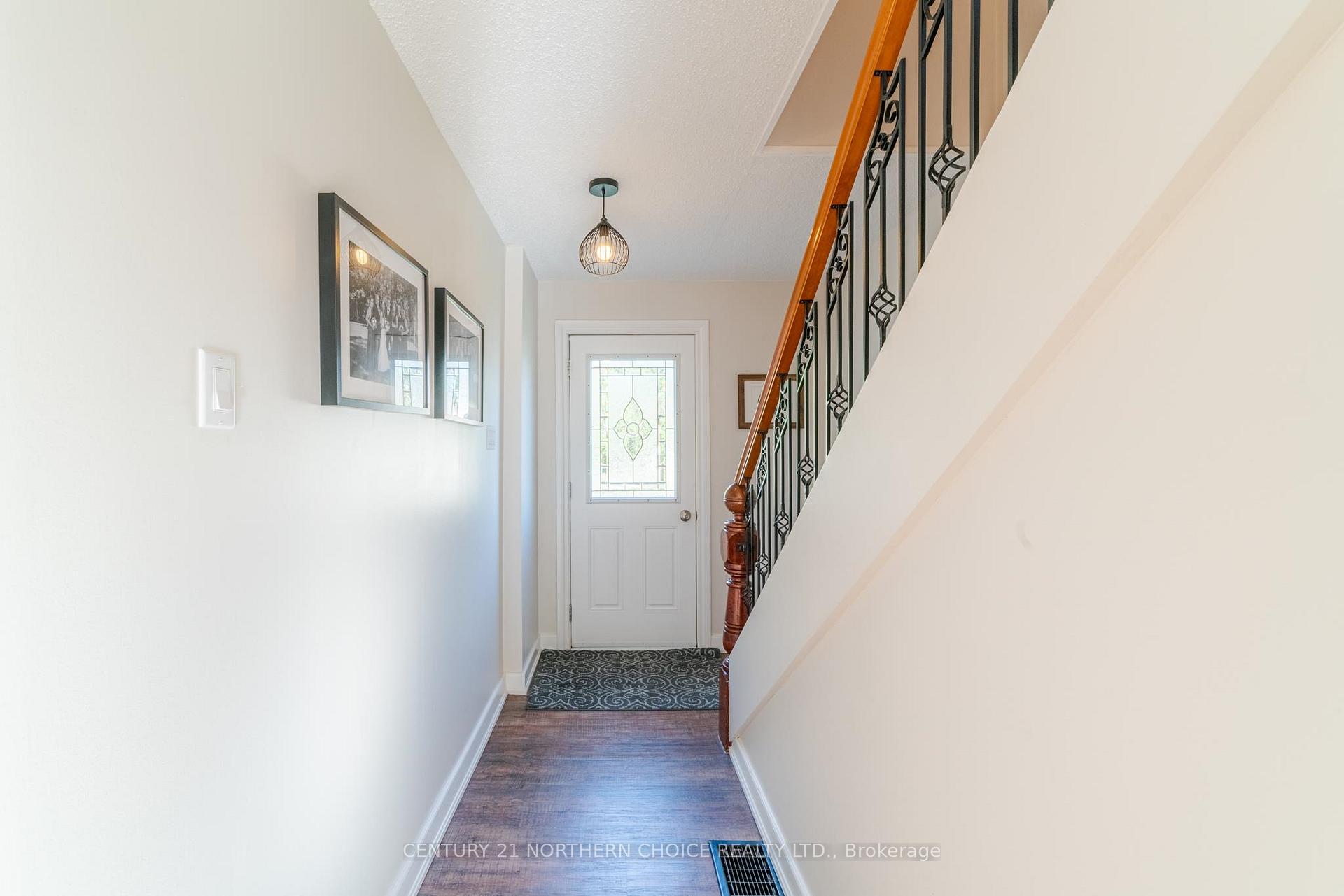 Photo 4 of 136 Mellick Avenue, Kenora, Ride Out — HOMEH