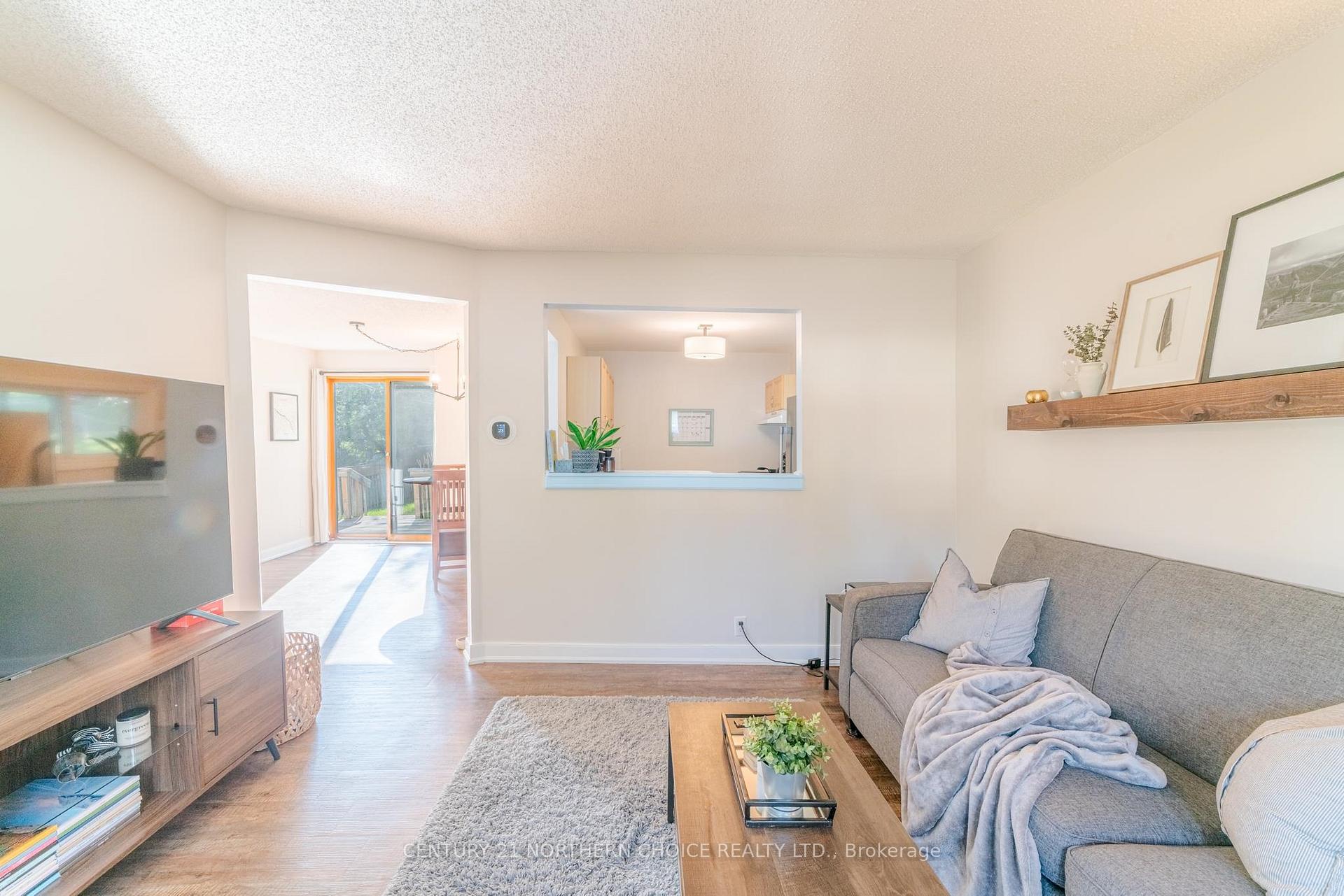 Photo 7 of 136 Mellick Avenue, Kenora, Ride Out — HOMEH