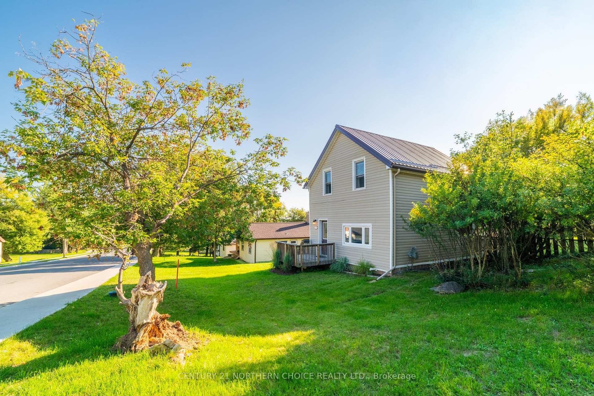 Photo 28 of 136 Mellick Avenue, Kenora, Ride Out — HOMEH