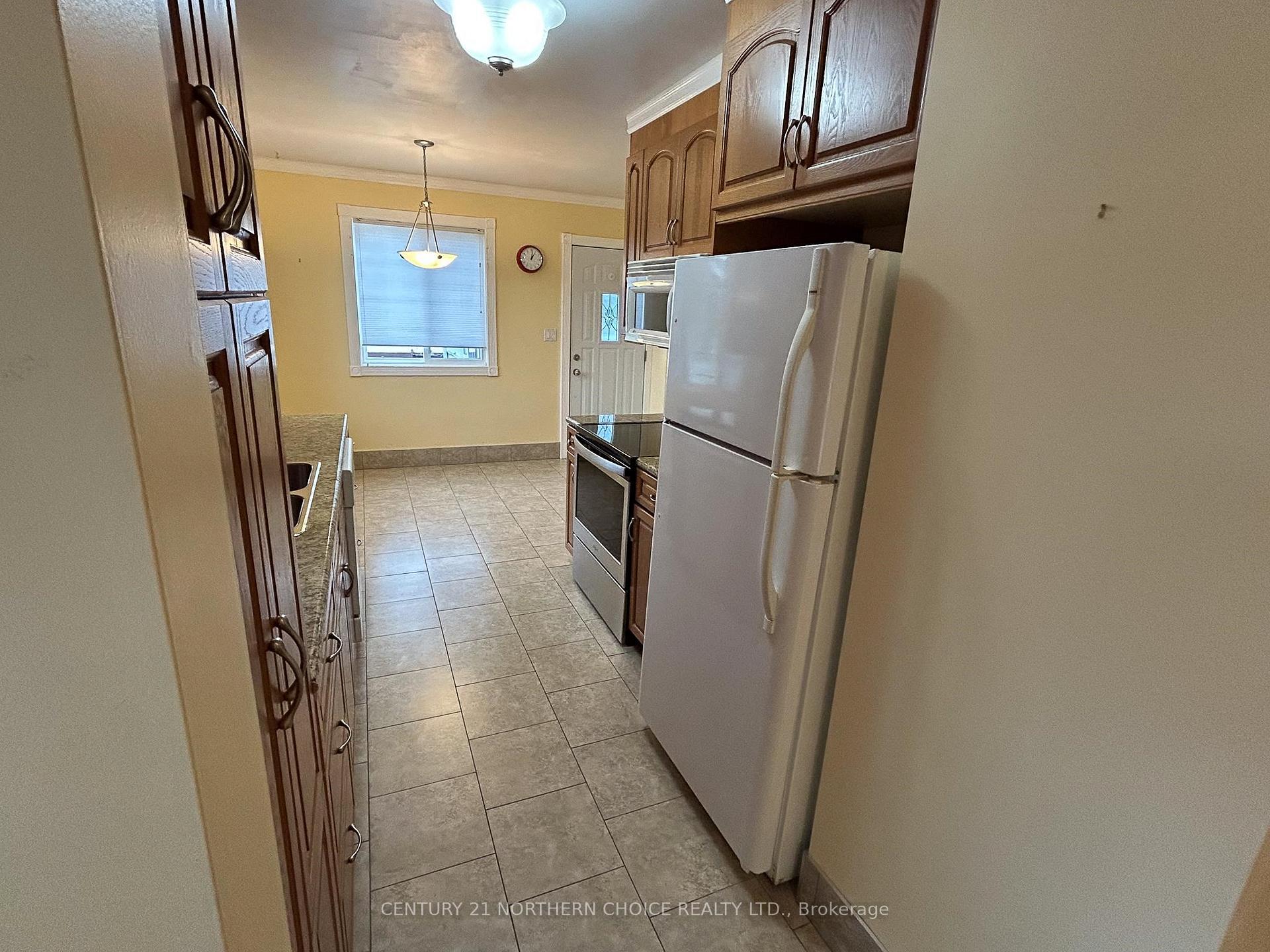 Photo 6 of 623 First Street South, Kenora, Central — HOMEH