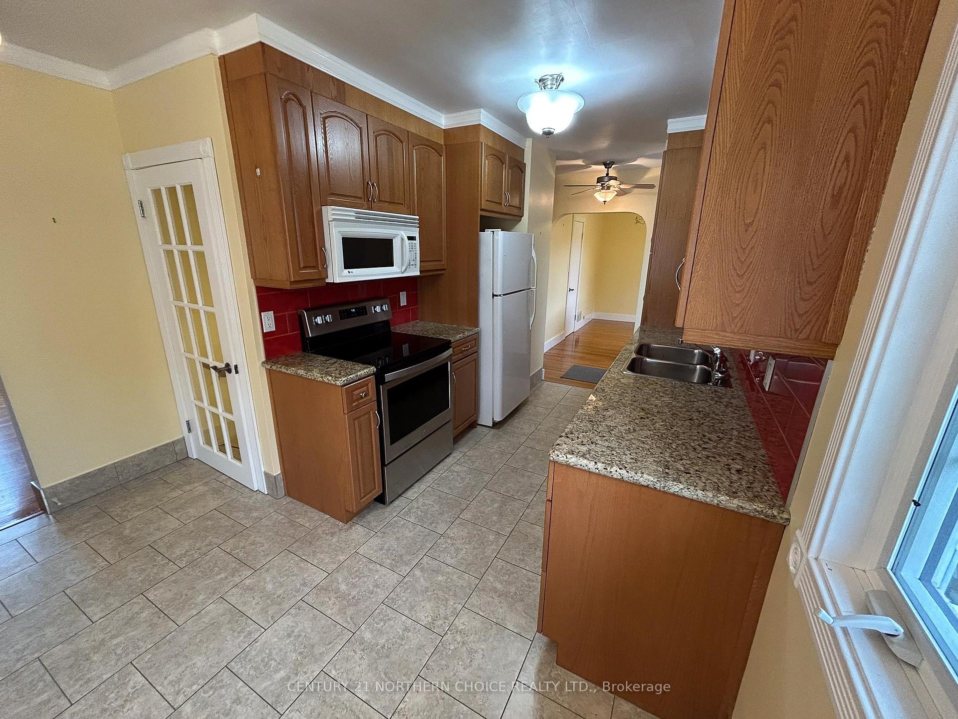 Photo 8 of 623 First Street South, Kenora, Central — HOMEH